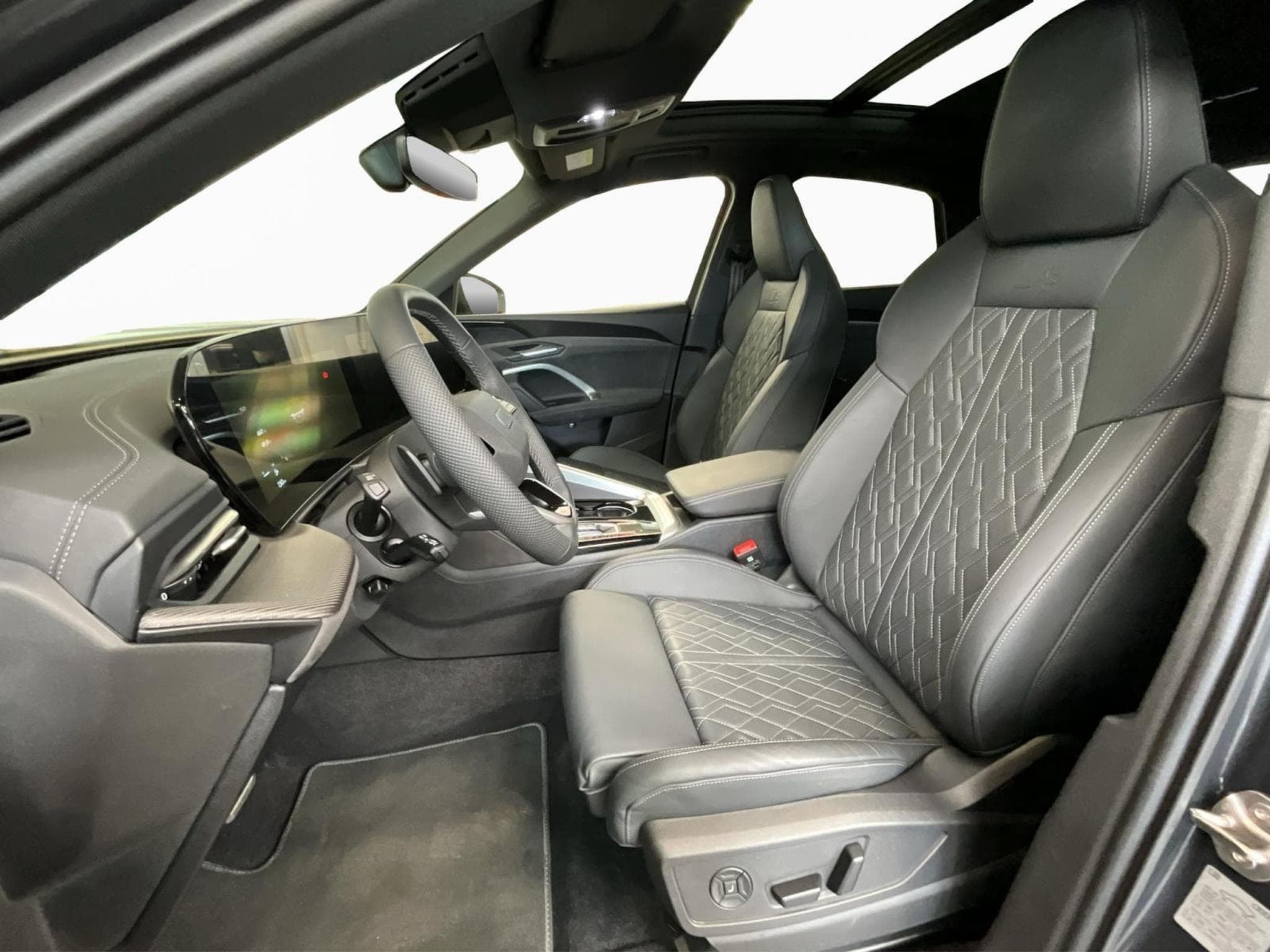 Audi SQ5 SB+S-Tronic+Quattro+P.Premium (2025) - Photo 9