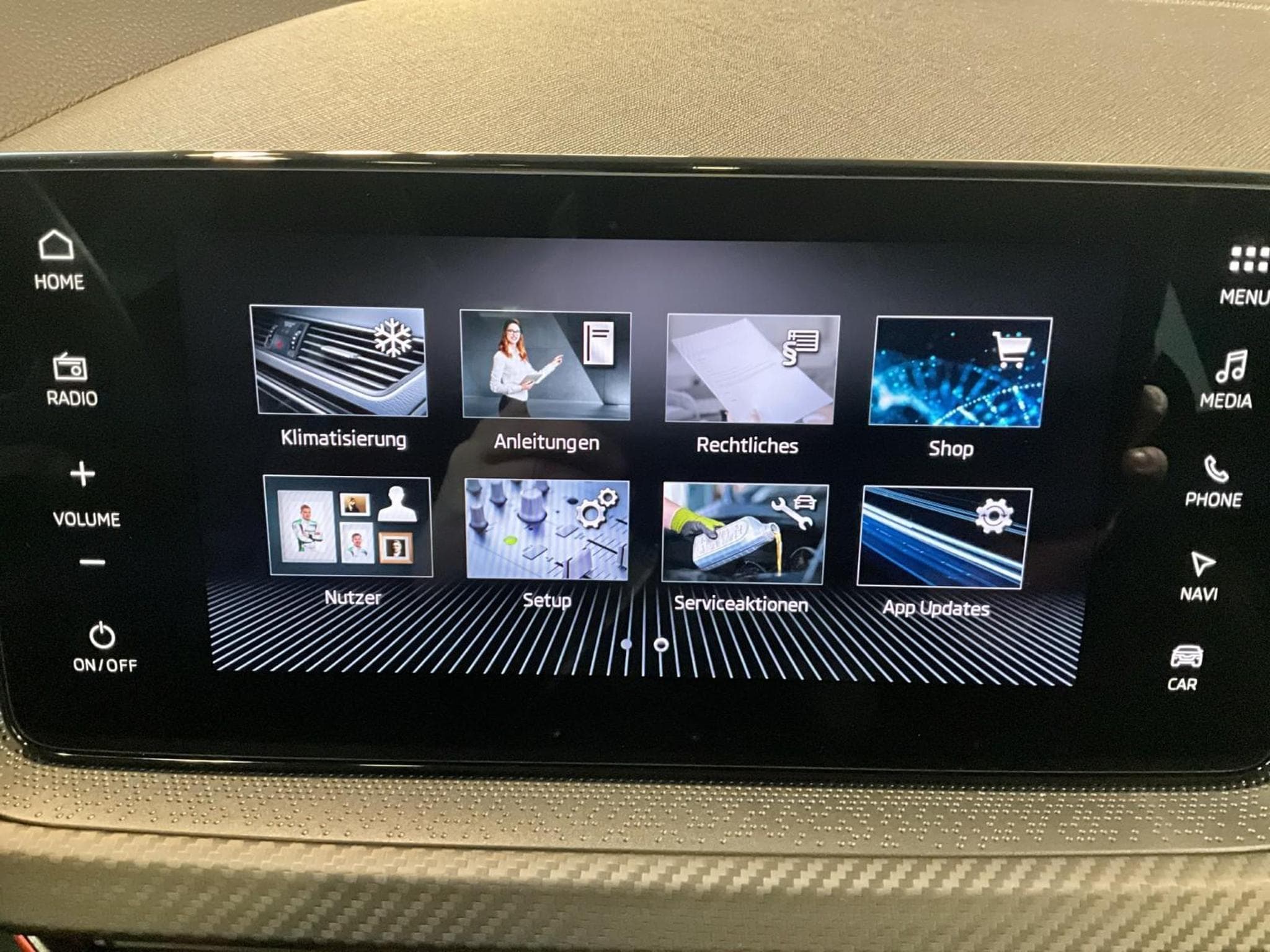 Skoda Scala Monte-Carlo+DSG+Pano+LED (2025) - Foto 19