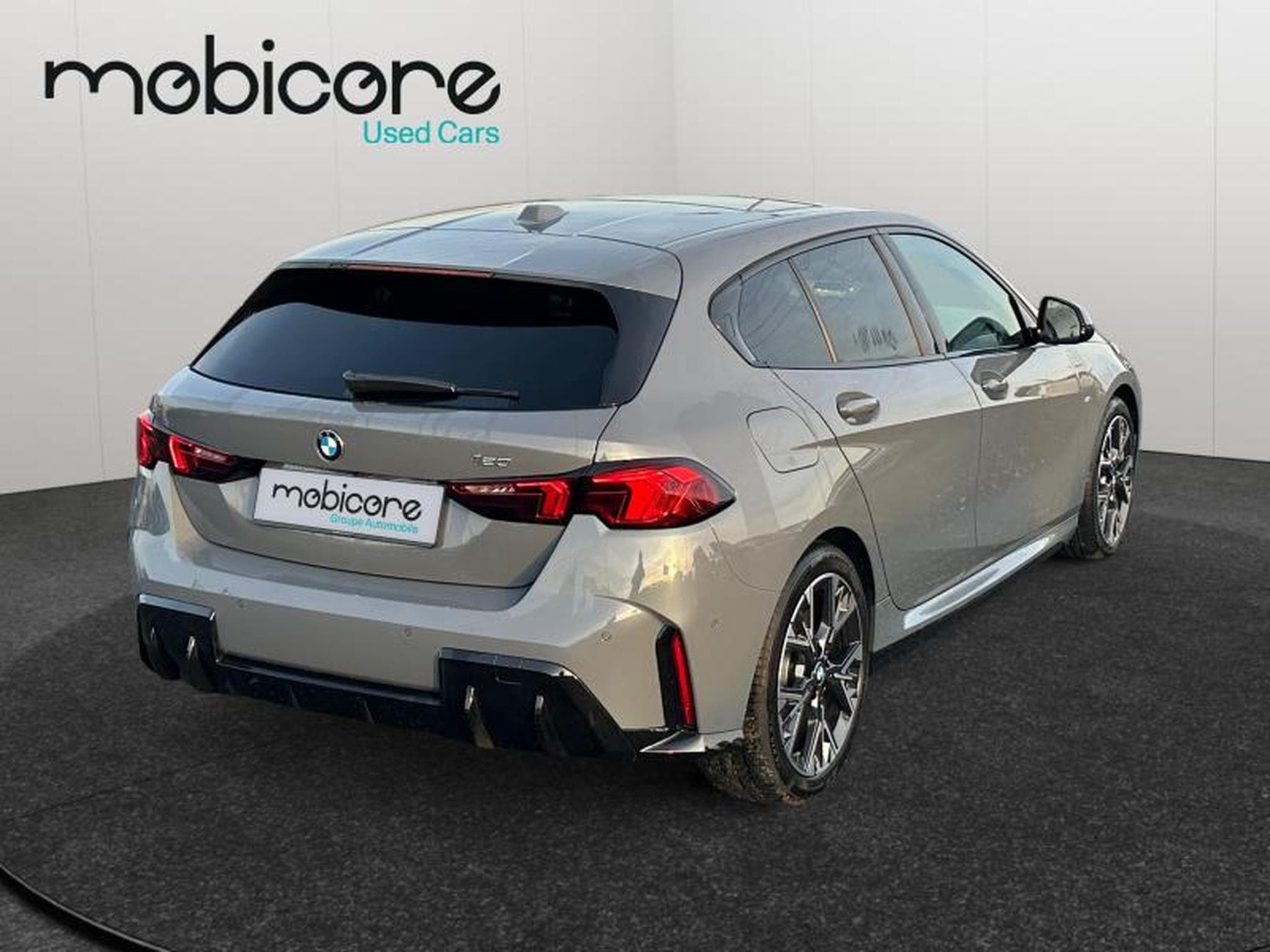 BMW 120 I Pack M / Panoramique / Essence (2025) - Photo 22