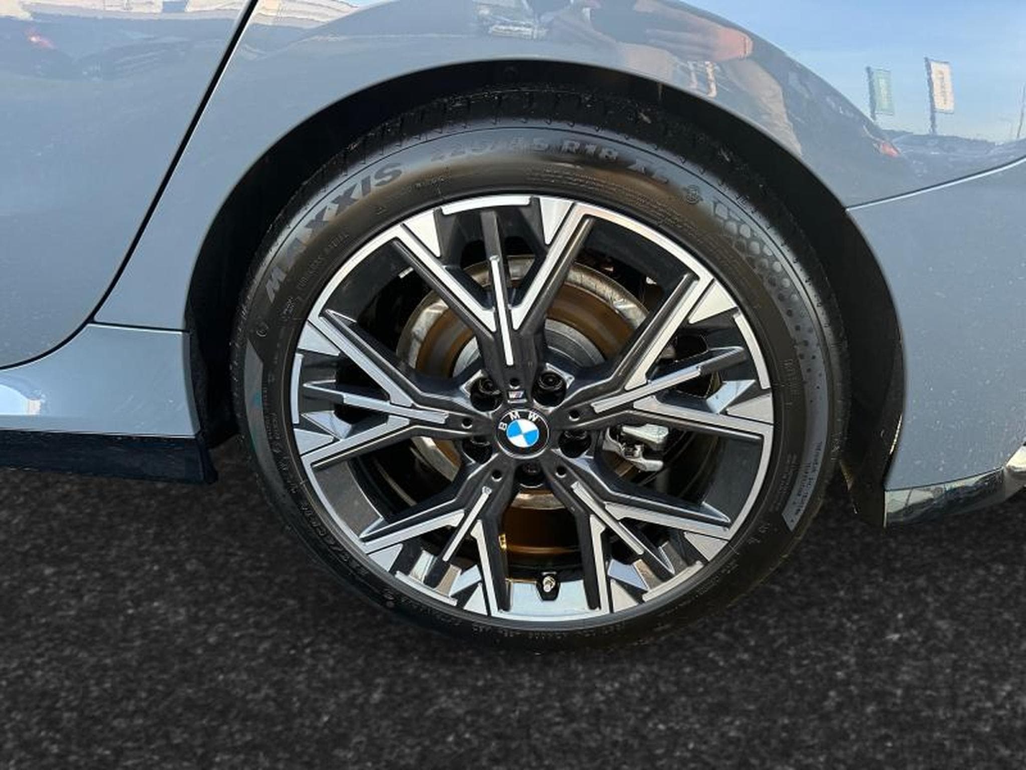 BMW 120 I Pack M / Panoramique / Essence (2025) - Photo 29