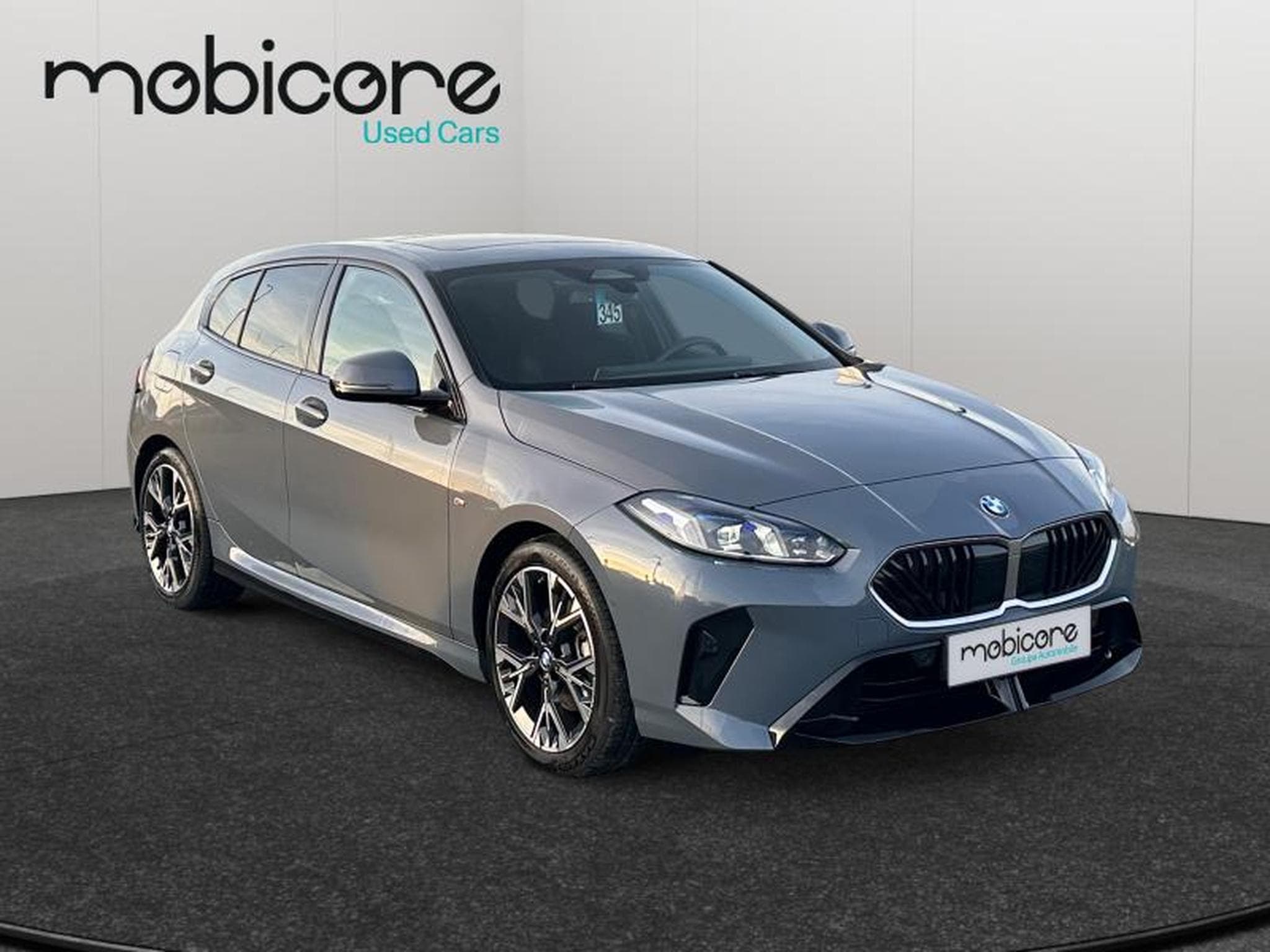 BMW 120 I Pack M / Panoramique / Essence (2025) - Photo 8