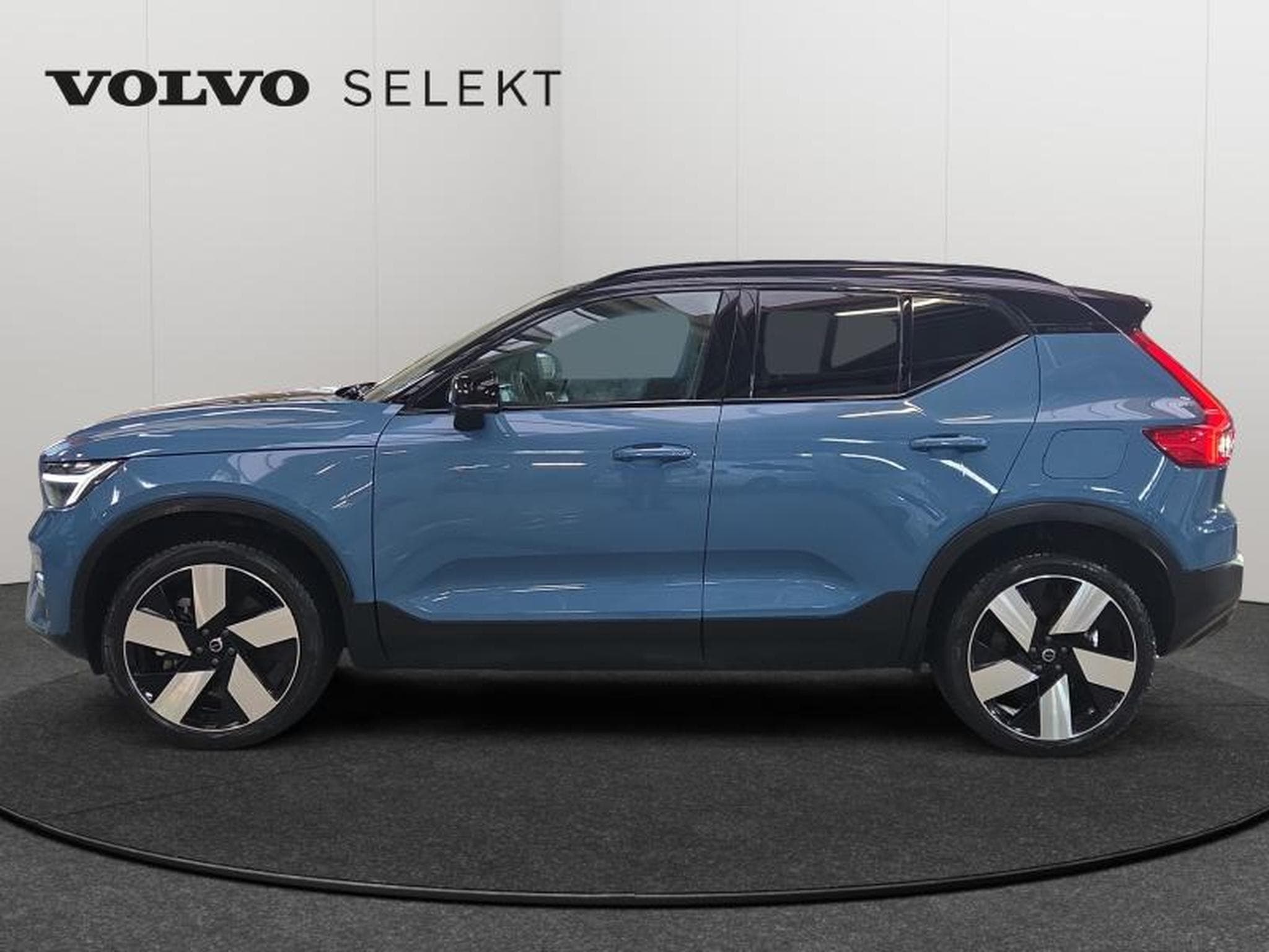 Volvo EX40 Extended Range Plus Electrique (2025) - Photo 2