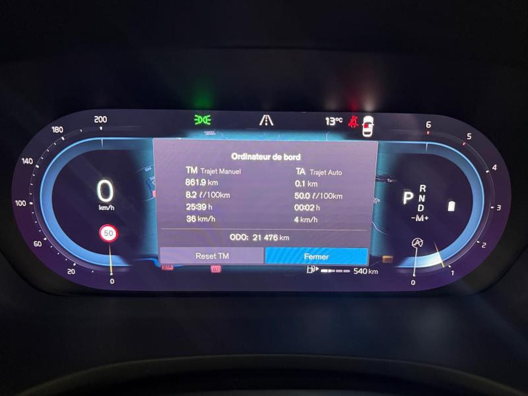 Volvo V60 B4 Plus Dark / Diesel (2023) - Photo 18