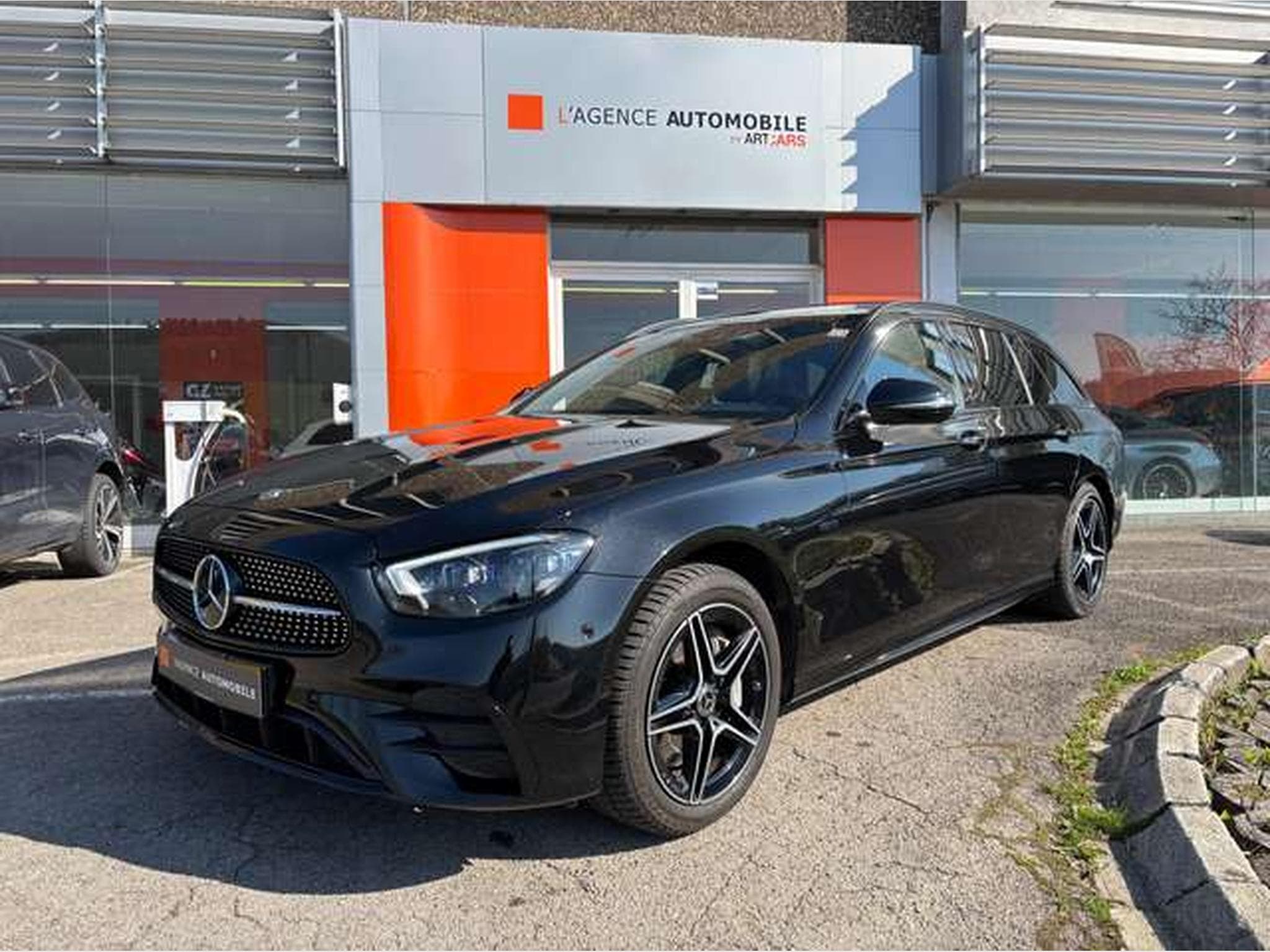 Mercedes E 300 de 4Matic 9G-TRONIC Avantgard-MAX 48 MOIS GARAMTIE (2021) - Photo 2