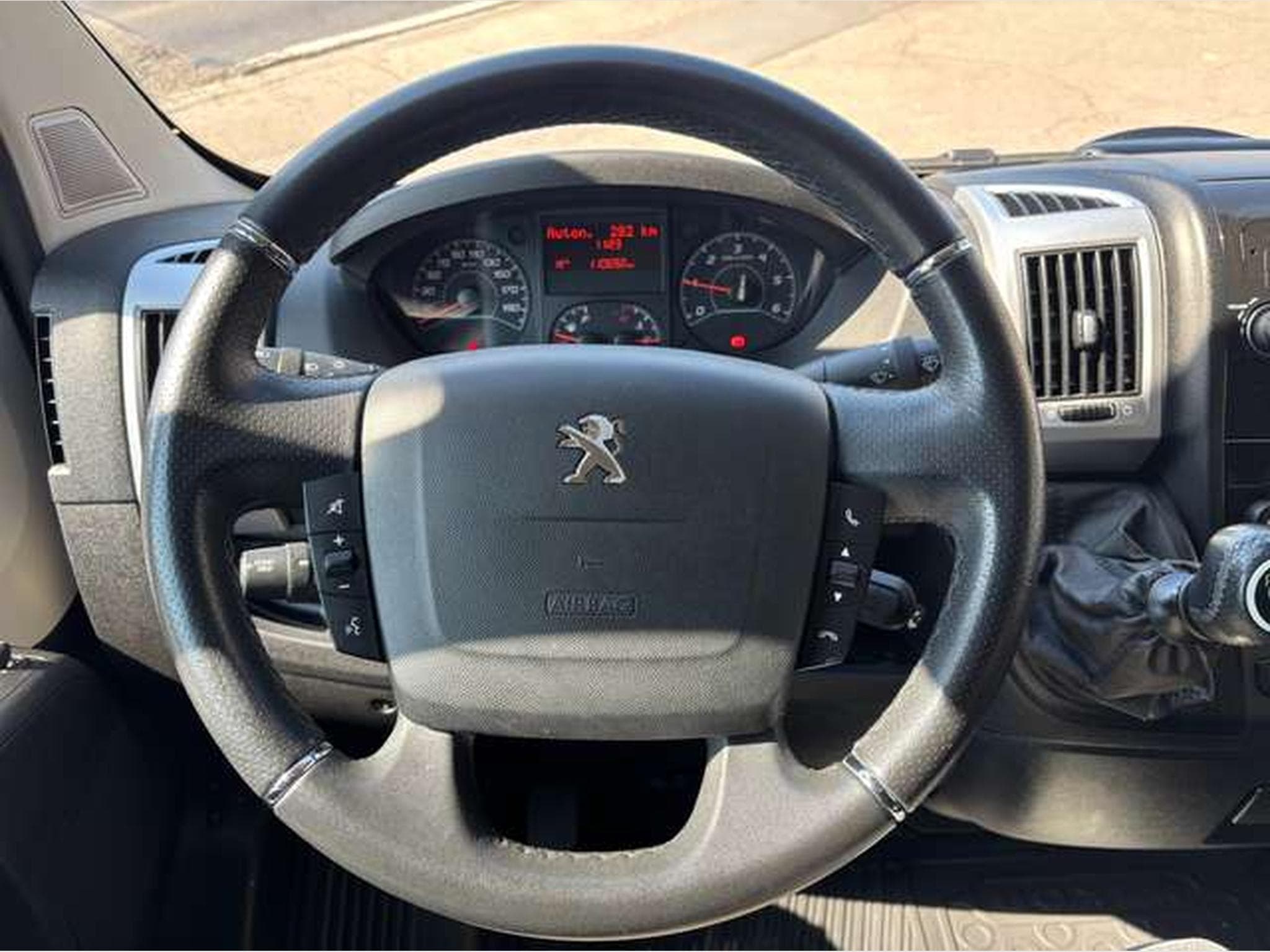 Peugeot Boxer Boxer HDi-8 PLACES-JUSQU'A 48 MOIS DE GARANTIE (2021) - Photo 11