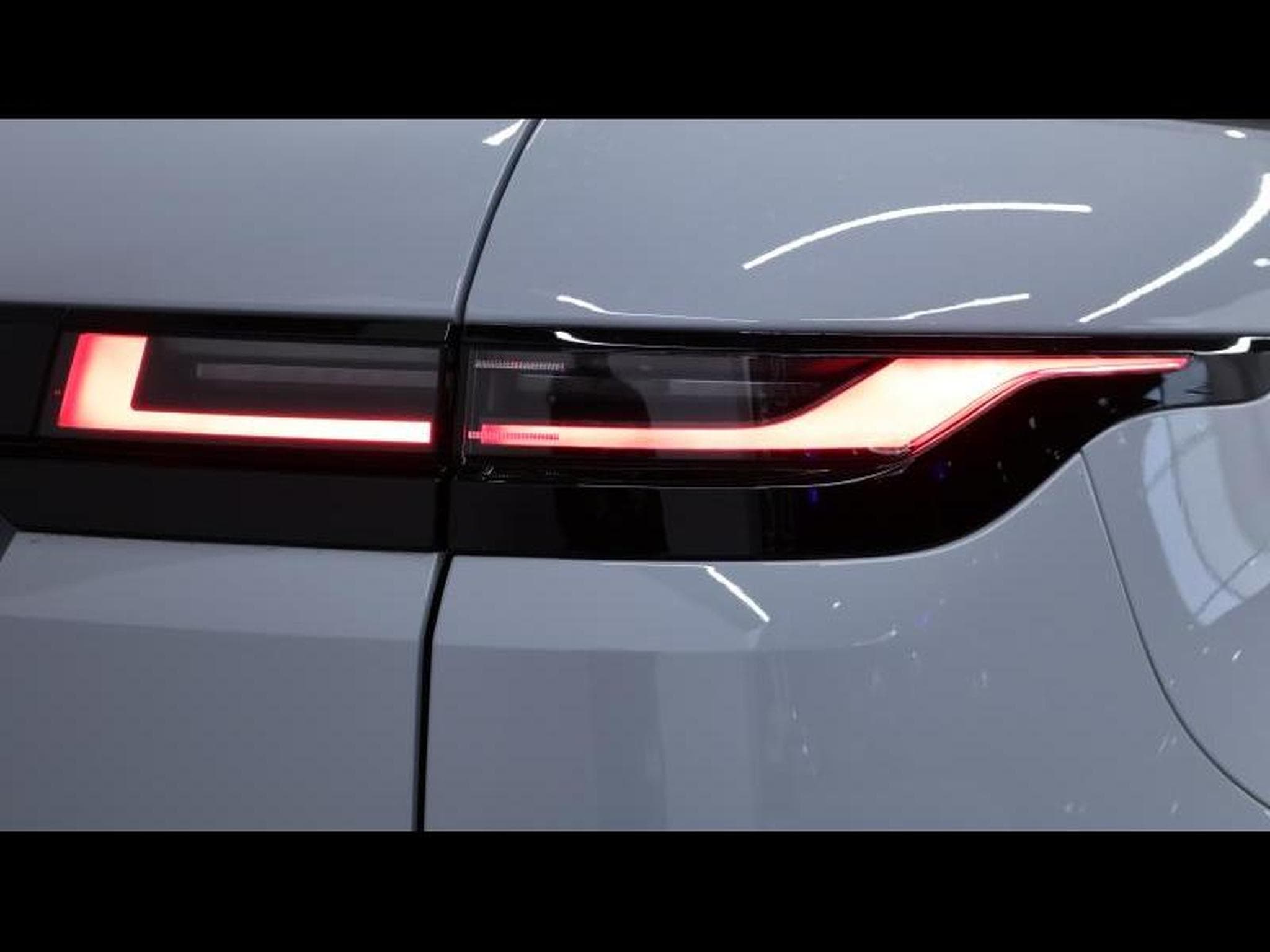 Land-Rover Range Rover Evoque D200 Dynamic SE AWD Auto (2025) - Photo 8