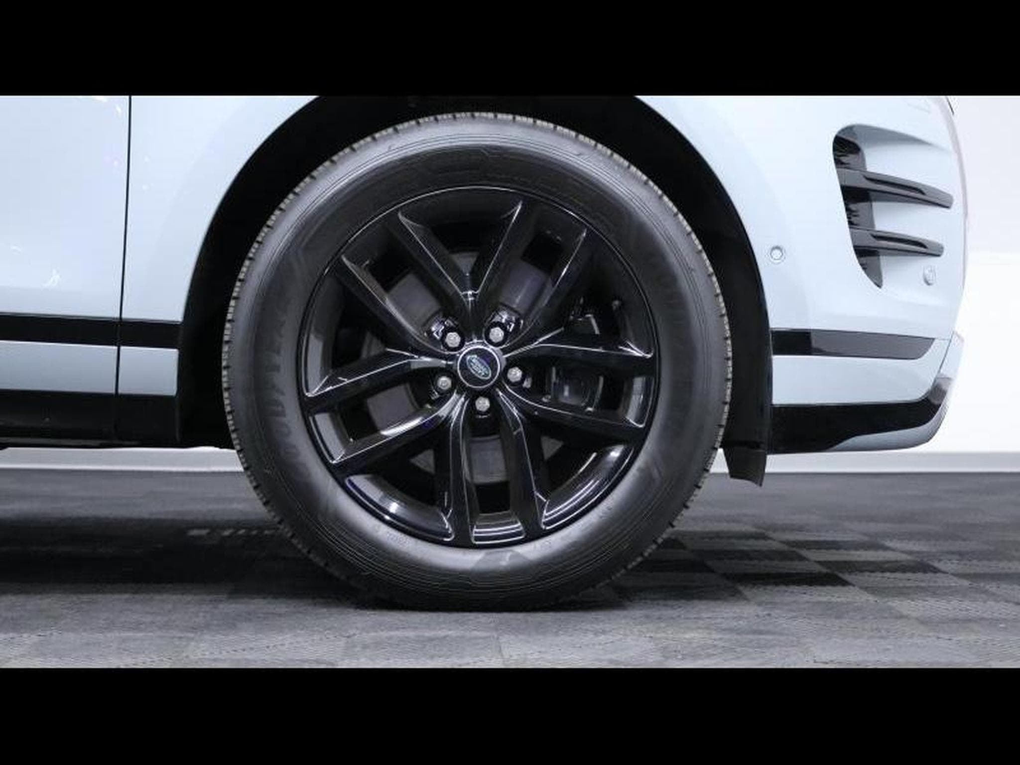 Land-Rover Range Rover Evoque D200 Dynamic SE AWD Auto (2025) - Photo 9