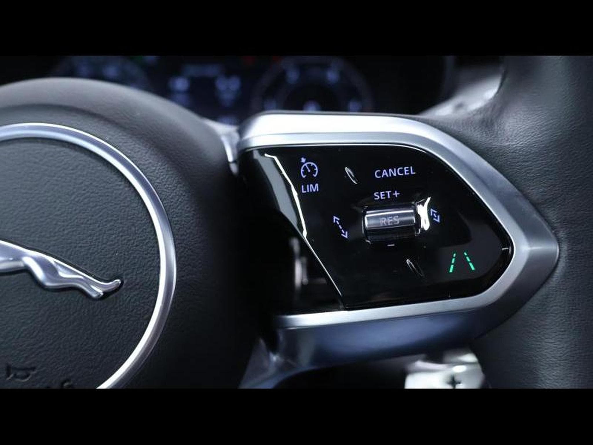 Jaguar E-Pace D165 R-Dynamic S AWD Auto (2024) - Photo 16