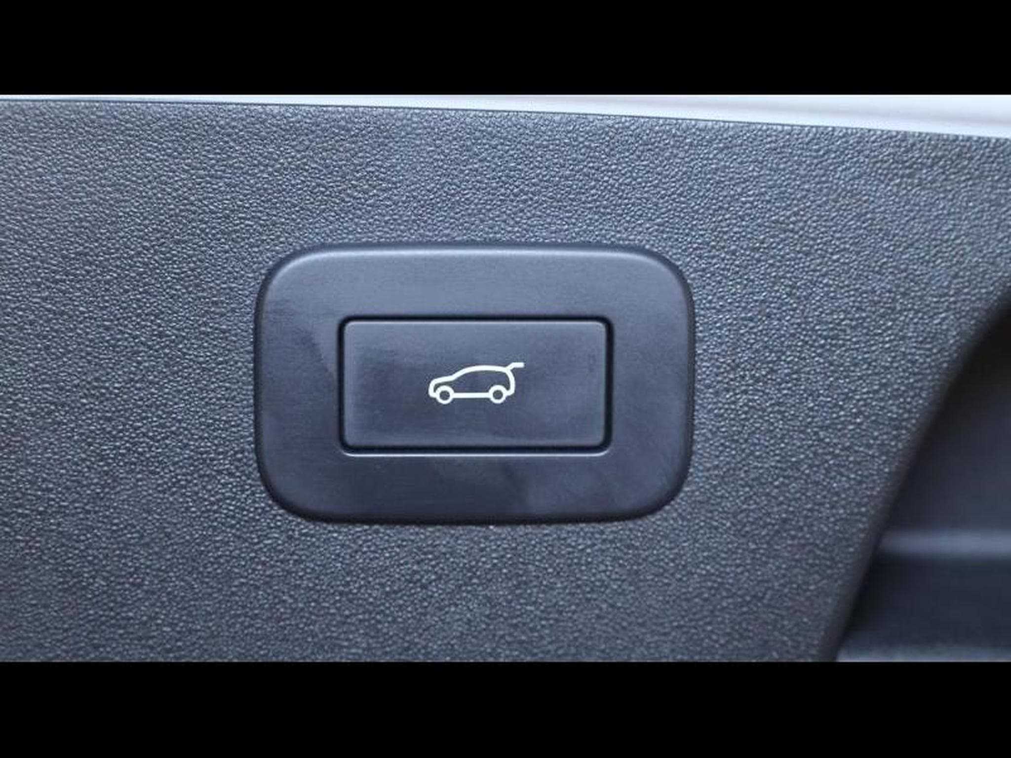 Jaguar E-Pace D165 R-Dynamic S AWD Auto (2024) - Photo 26