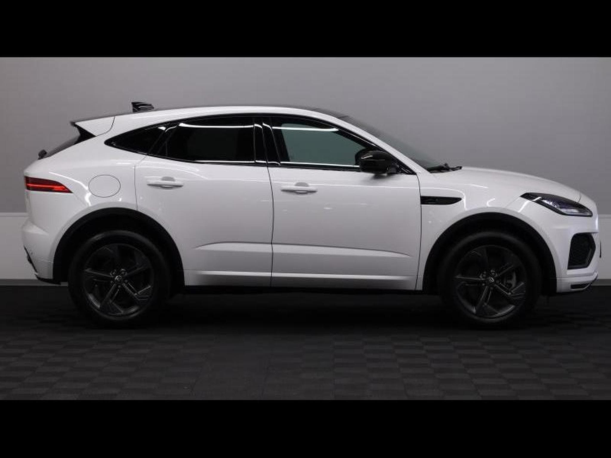 Jaguar E-Pace D165 R-Dynamic S AWD Auto (2024) - Photo 3