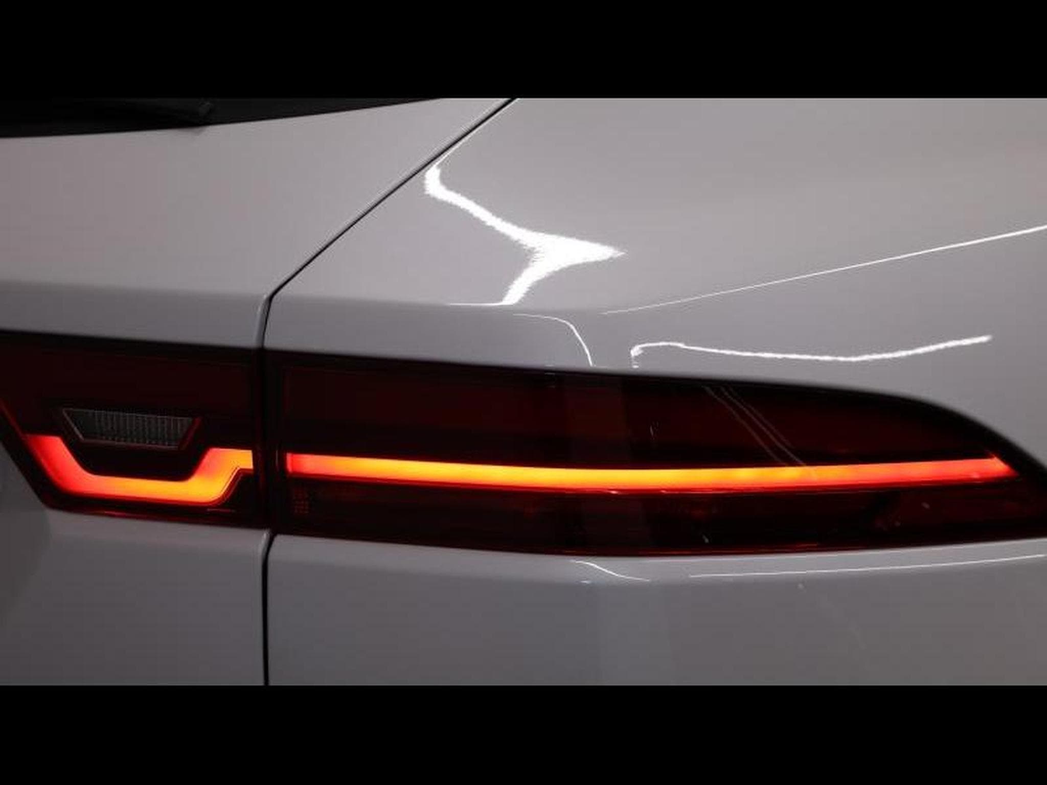 Jaguar E-Pace D165 R-Dynamic S AWD Auto (2024) - Photo 8