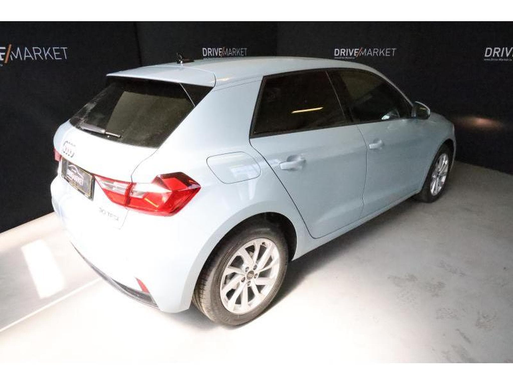 Audi A1 Advanced (2025) - Photo 11