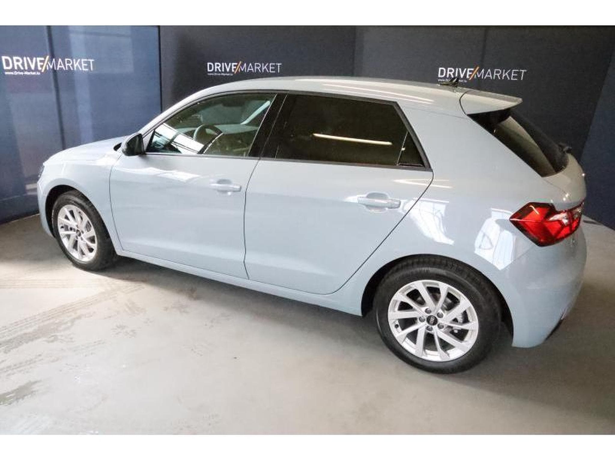 Audi A1 Advanced (2025) - Photo 17