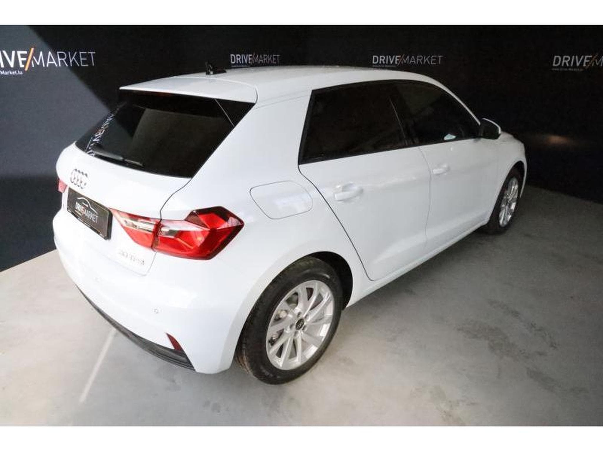 Audi A1 Advanced (2025) - Photo 9
