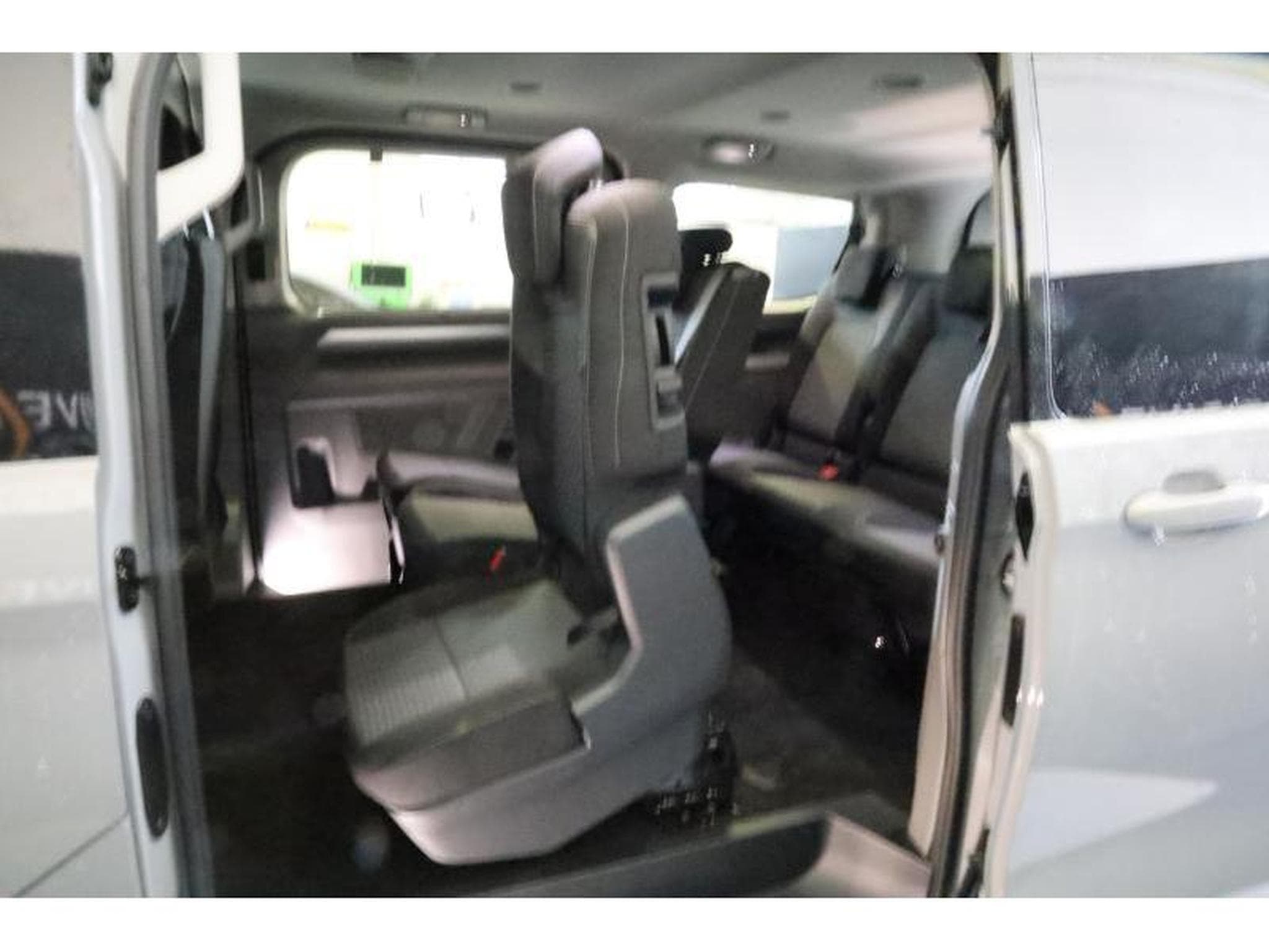VW T7 Style Court (2025) - Photo 12
