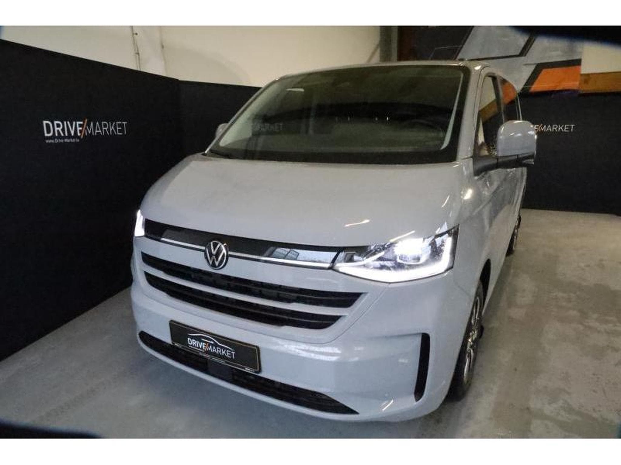 VW T7 Style Court (2025) - Photo 24