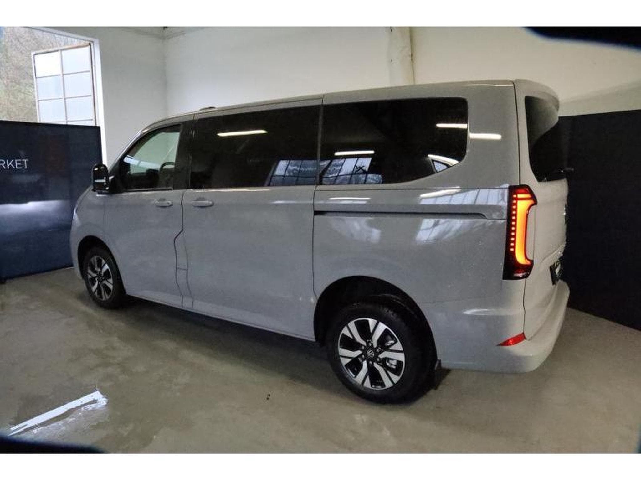 VW T7 Style Court (2025) - Photo 28