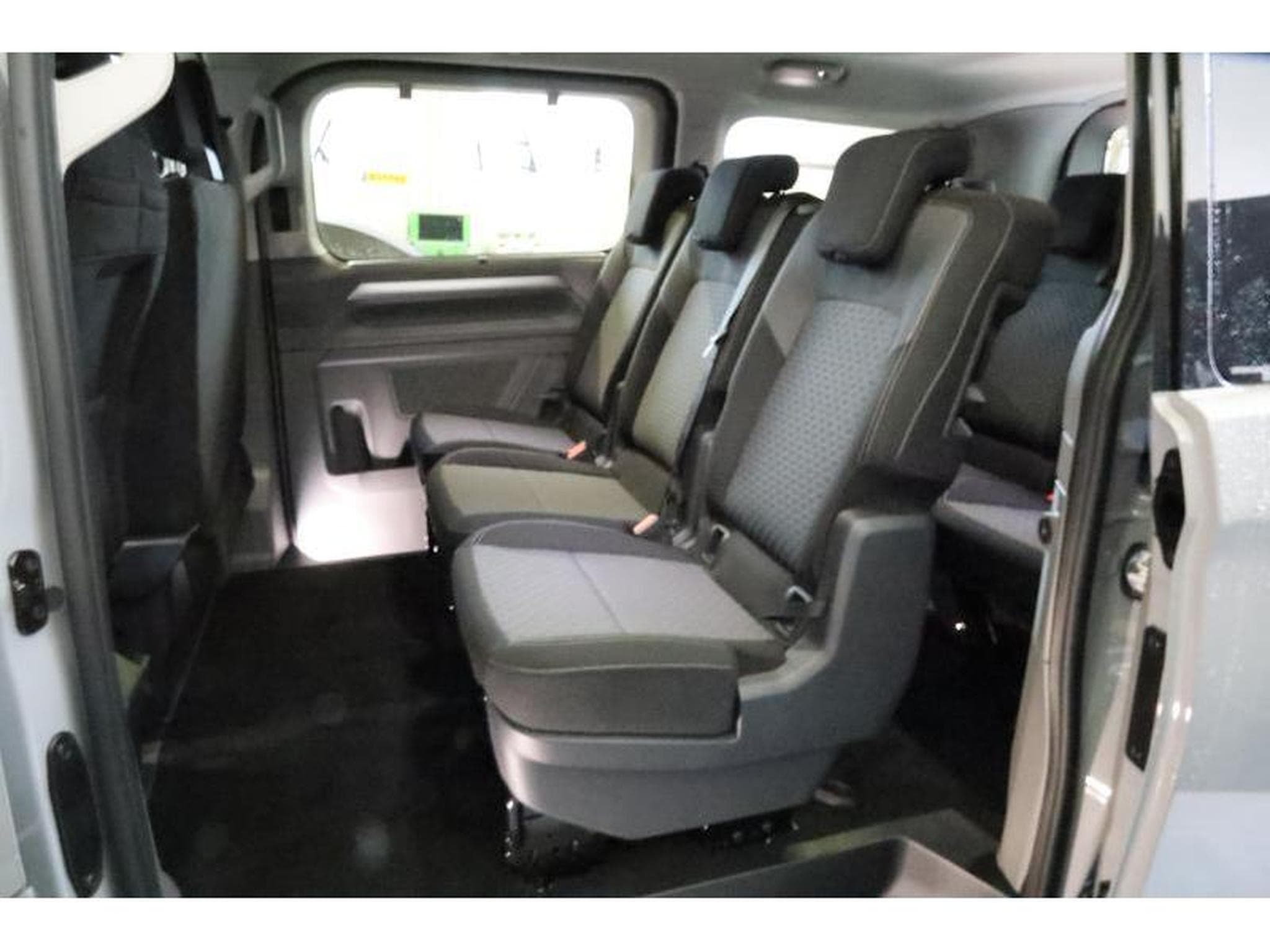 VW T7 Style Court (2025) - Photo 9