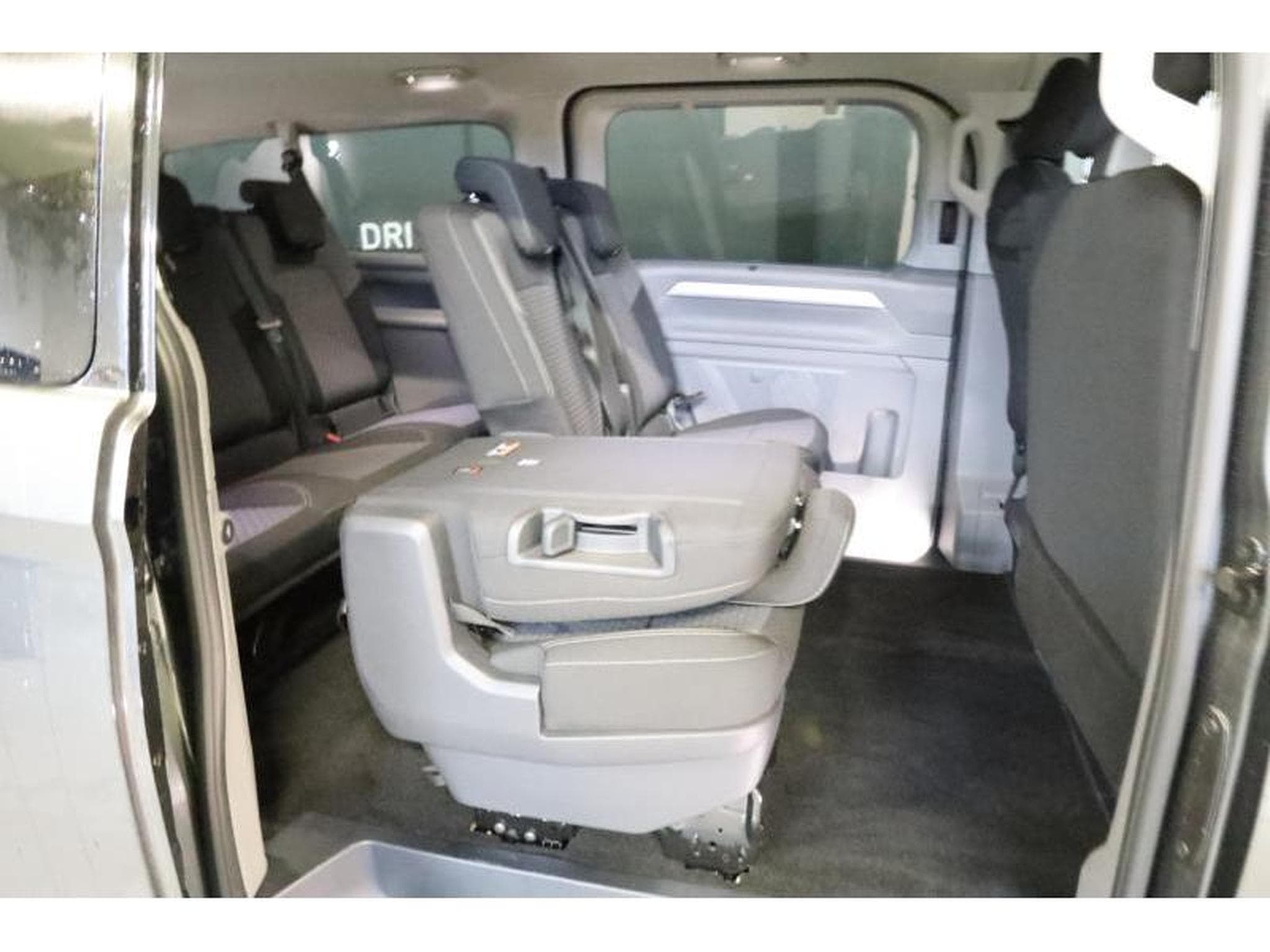 VW T7 Style Long (2025) - Photo 16