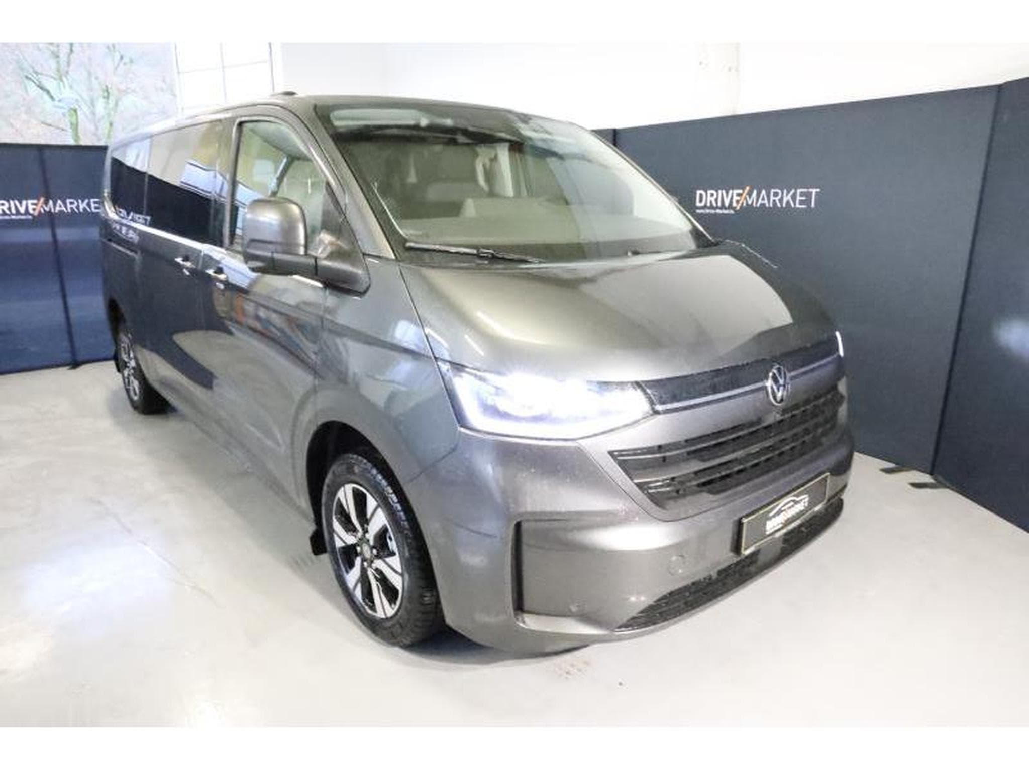 VW T7 Style Long (2025) - Photo 19