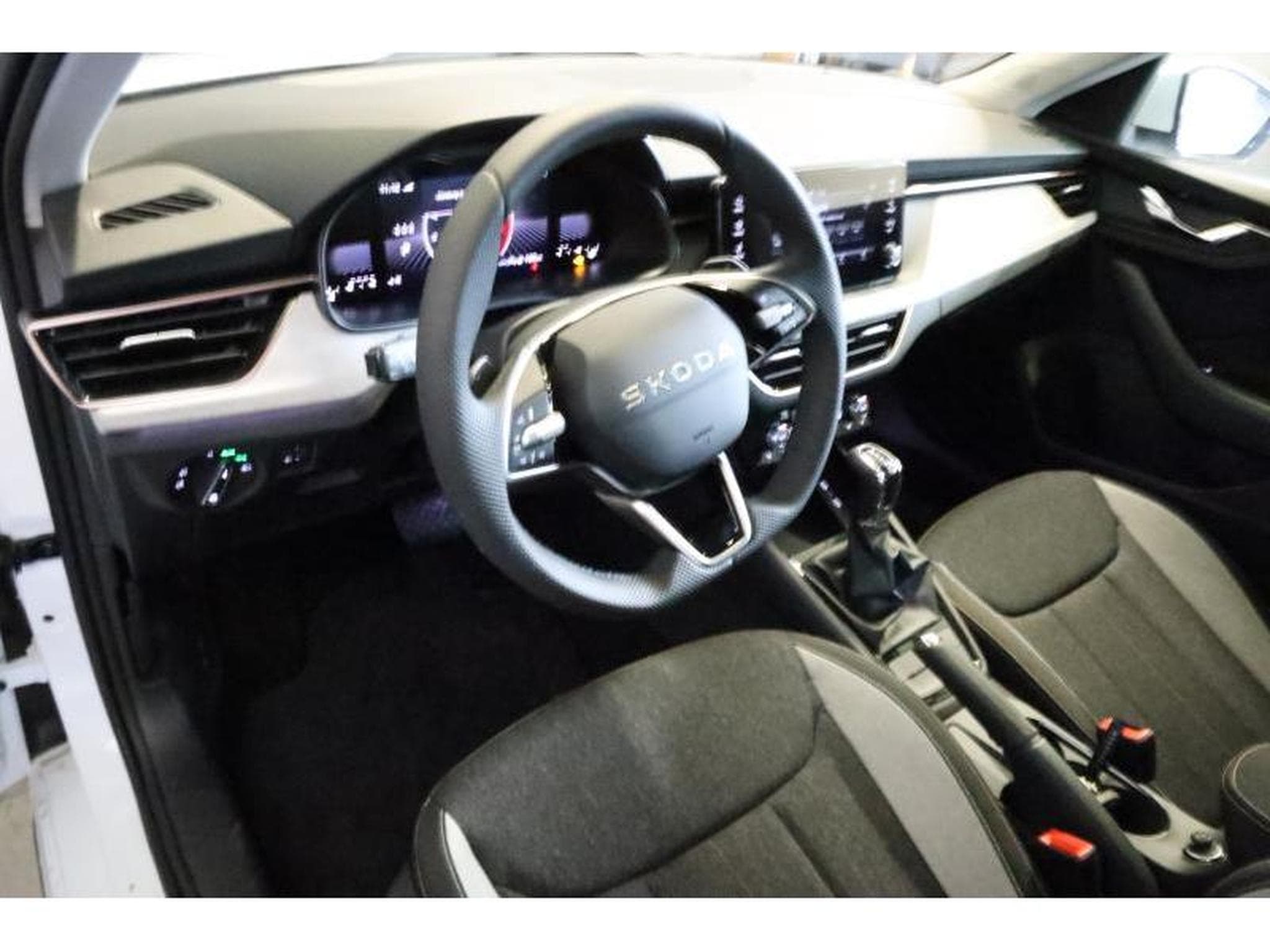 Skoda Kamiq Selection (2025) - Photo 11