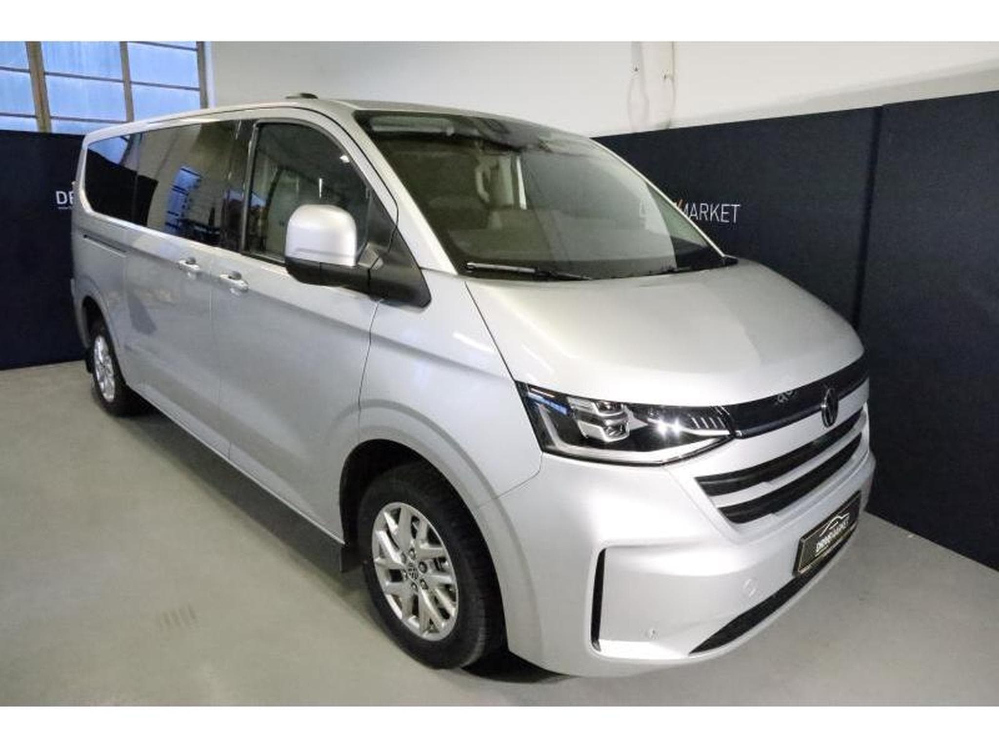 VW T7 Style LONG LR (2026) - Photo 25