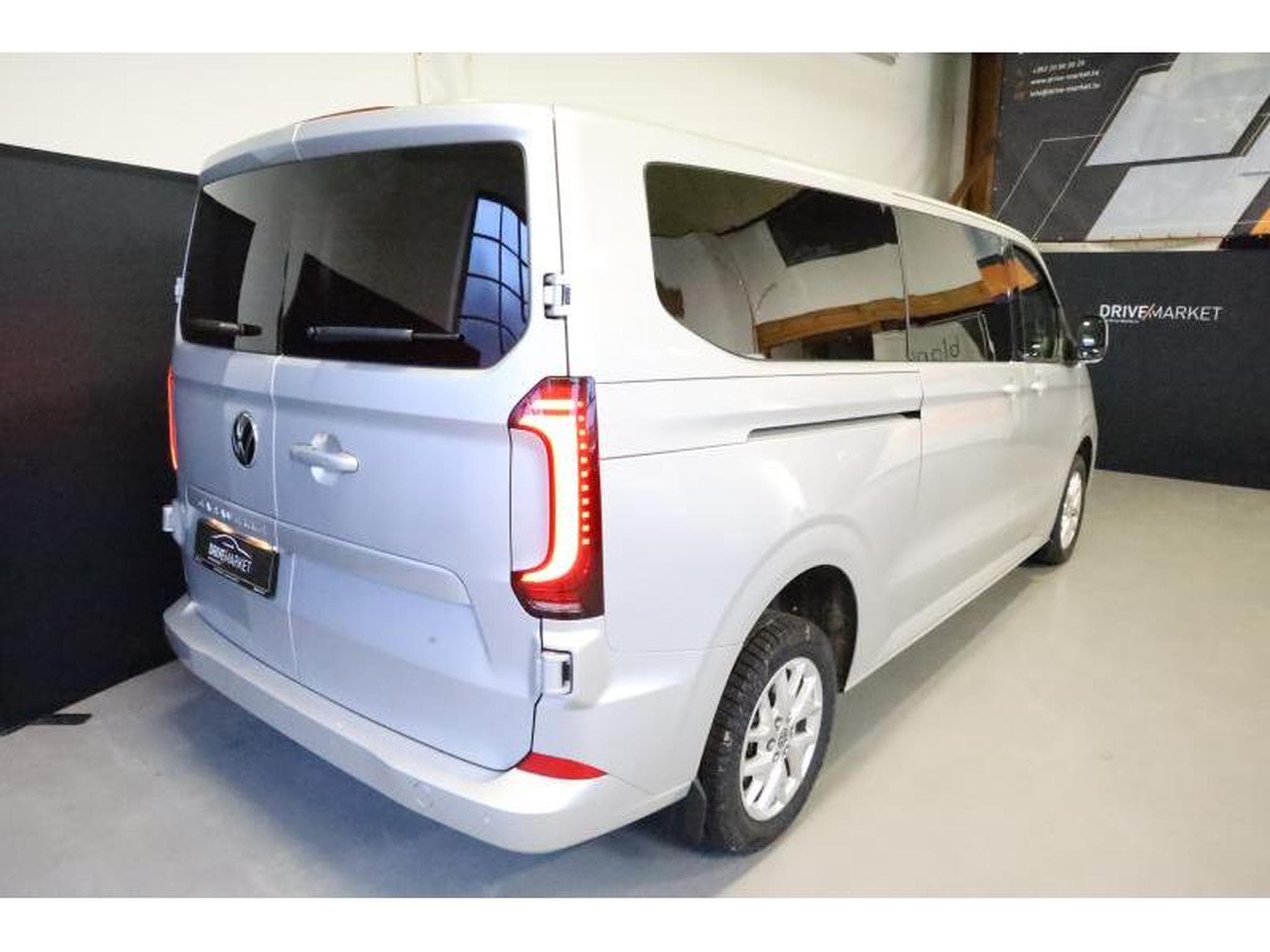 VW T7 Style LONG LR (2026) - Photo 3