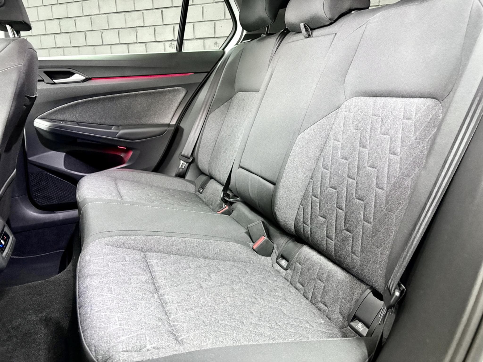 VW Golf Life MOVE 2.0 TDI DSG7 115 CV **4 SAISONS** (2024) - Photo 21
