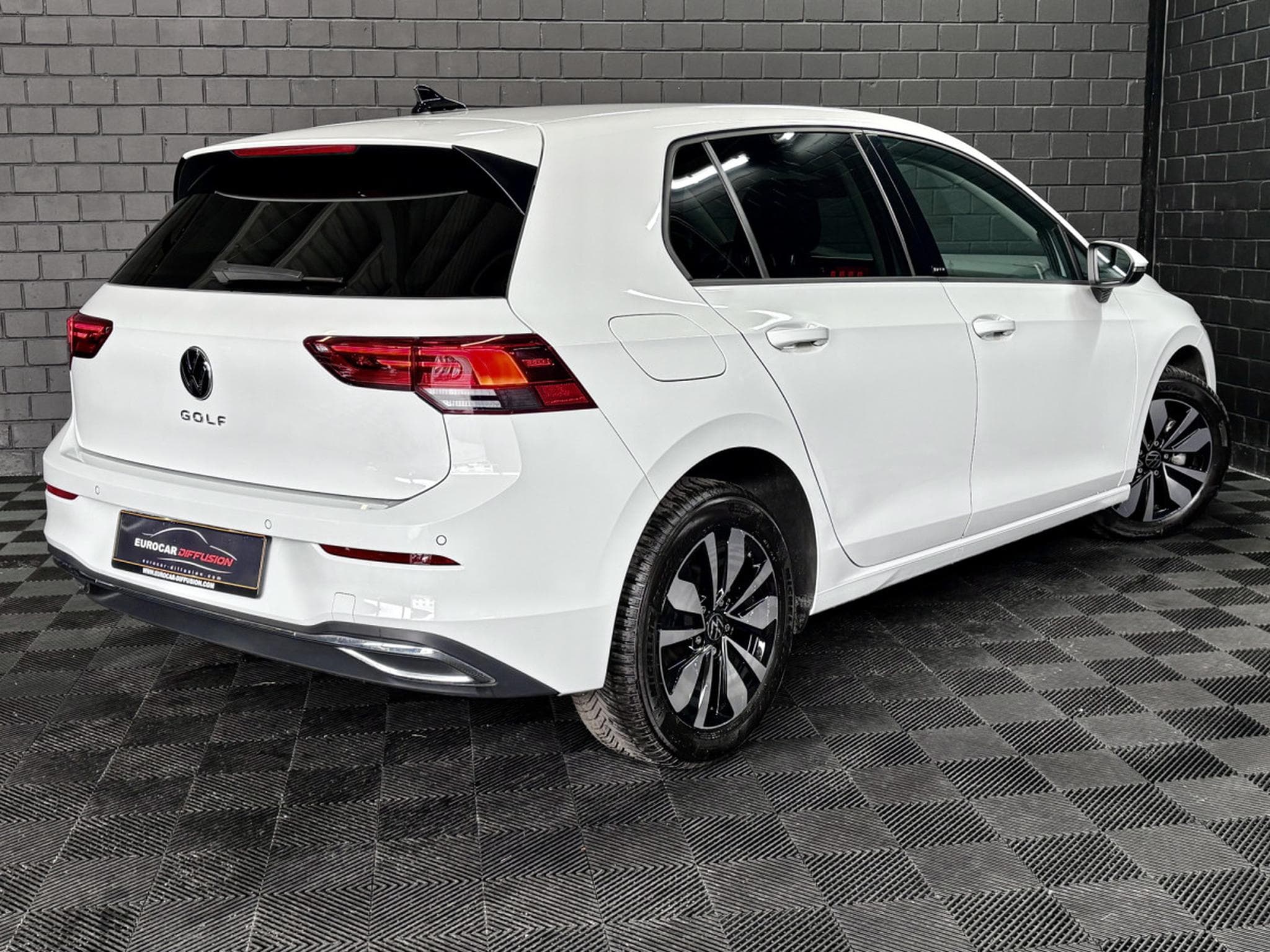 VW Golf Life MOVE 2.0 TDI DSG7 115 CV **4 SAISONS** (2024) - Photo 6