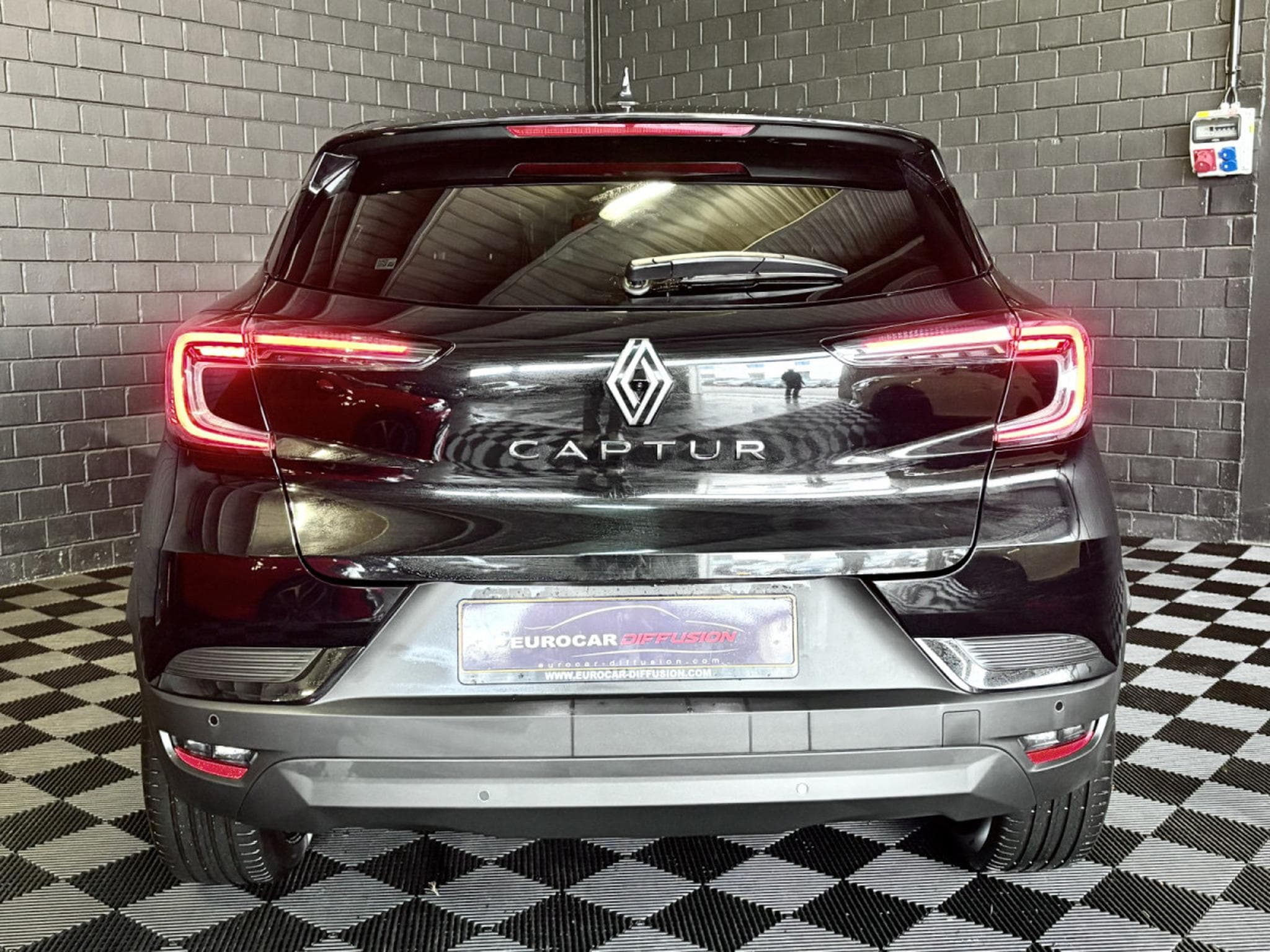 Renault Captur 1.3 TCE 160 CV TECHNO **Caméra** Sièges Chauff.** ACC ** (2025) - Foto 5