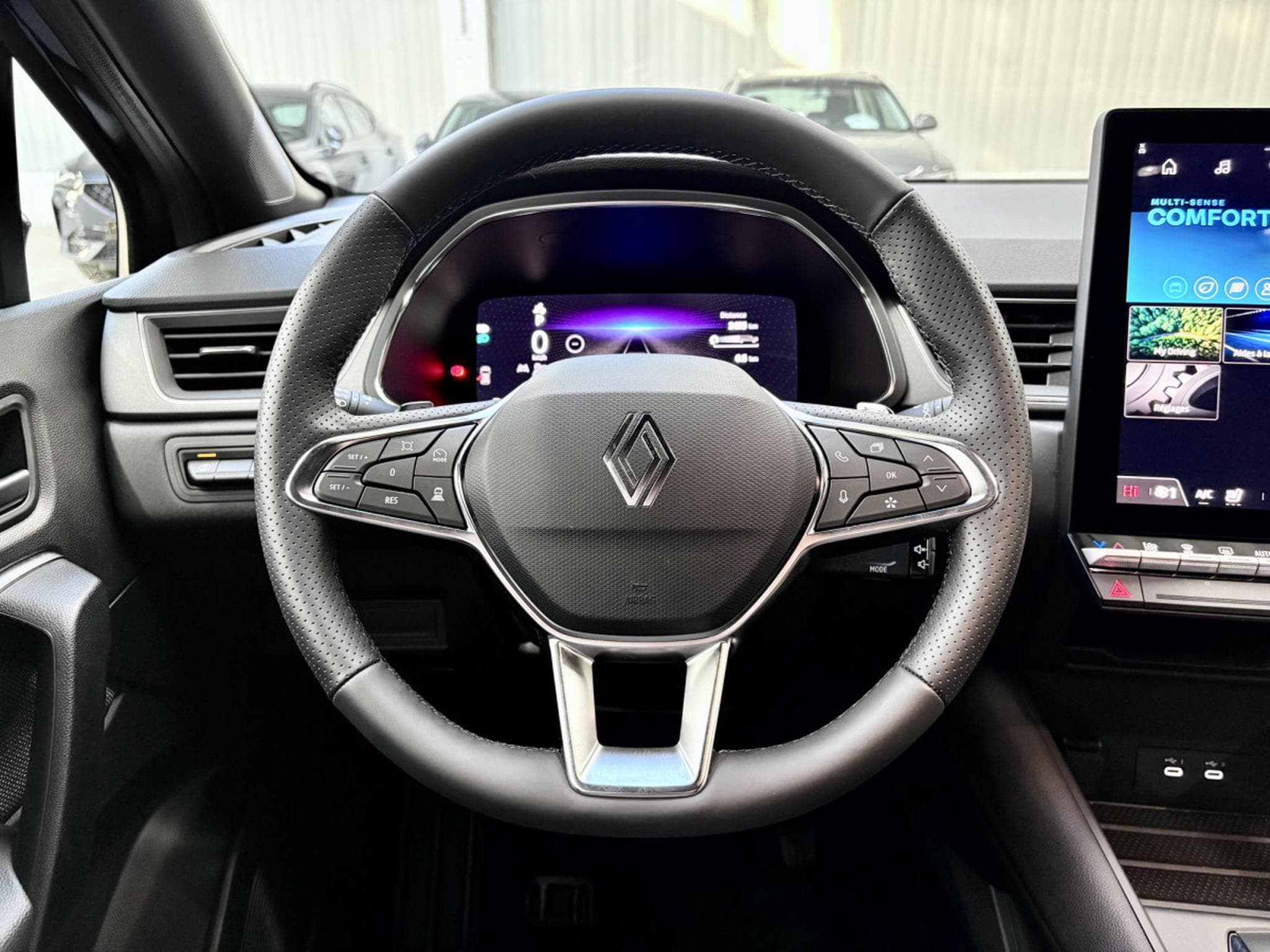 Renault Captur 1.3 TCE 160 CV TECHNO **Caméra** Sièges Chauff.** ACC ** (2025) - Foto 9