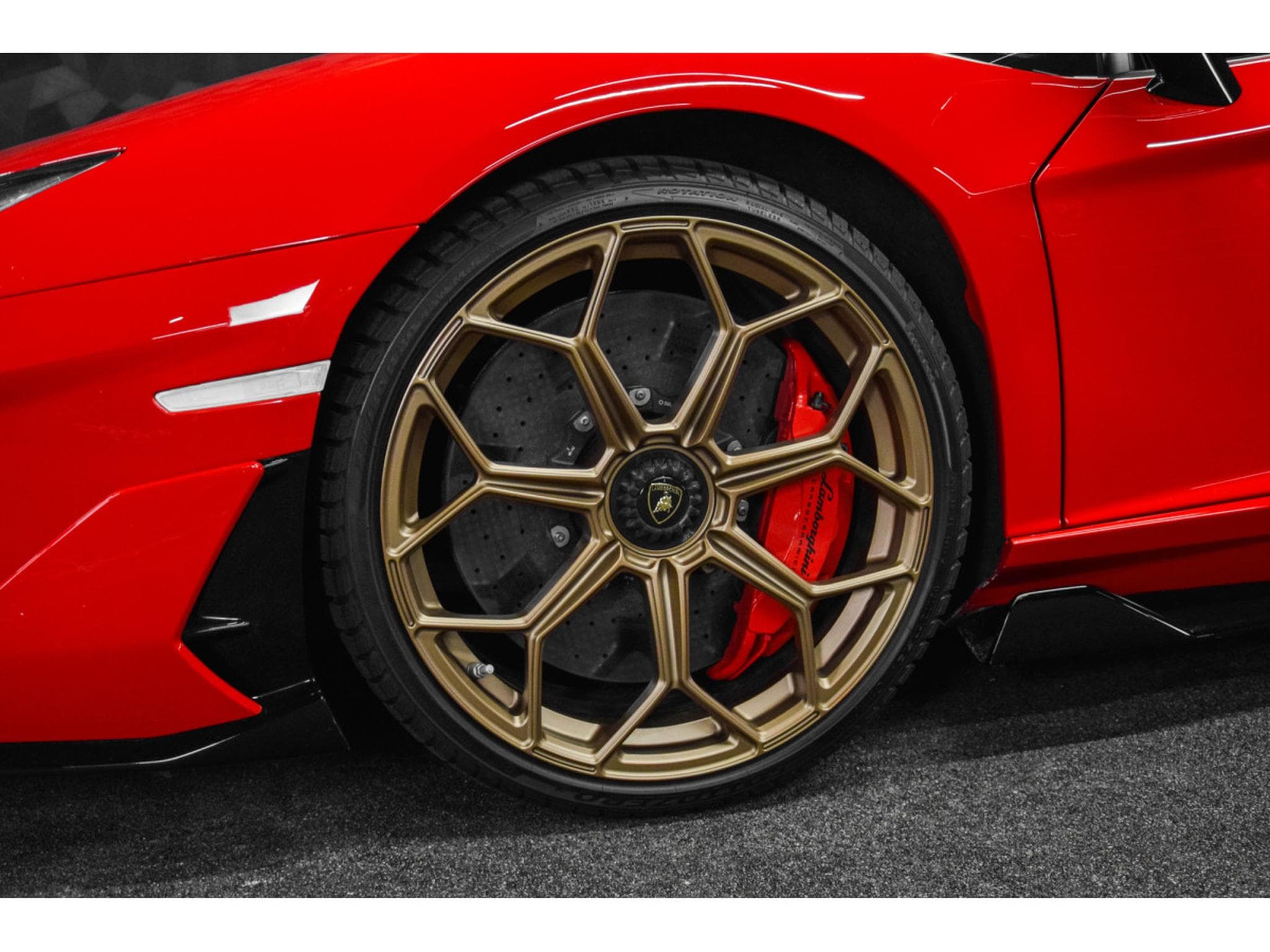 Lamborghini Aventador SVJ Coupé 6.5 V12 770 CH / 1 OF 900 / ROSSO MARS (2021) - Photo 11