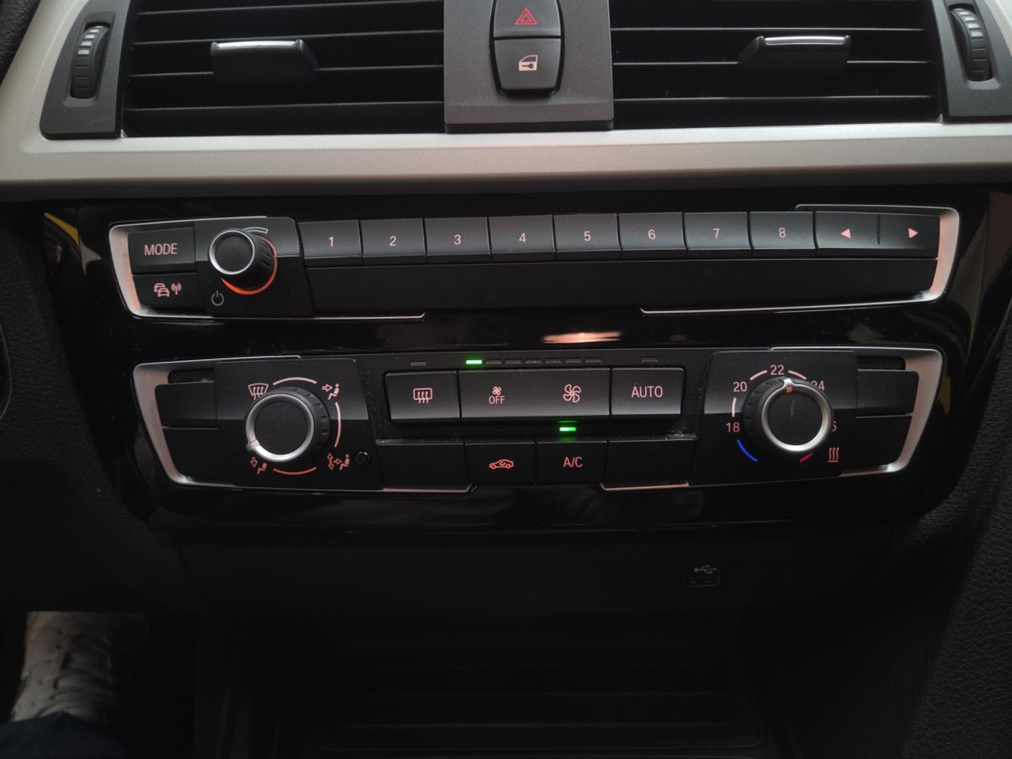 BMW 318 d Touring advantage 136CV (2018) - Photo 19