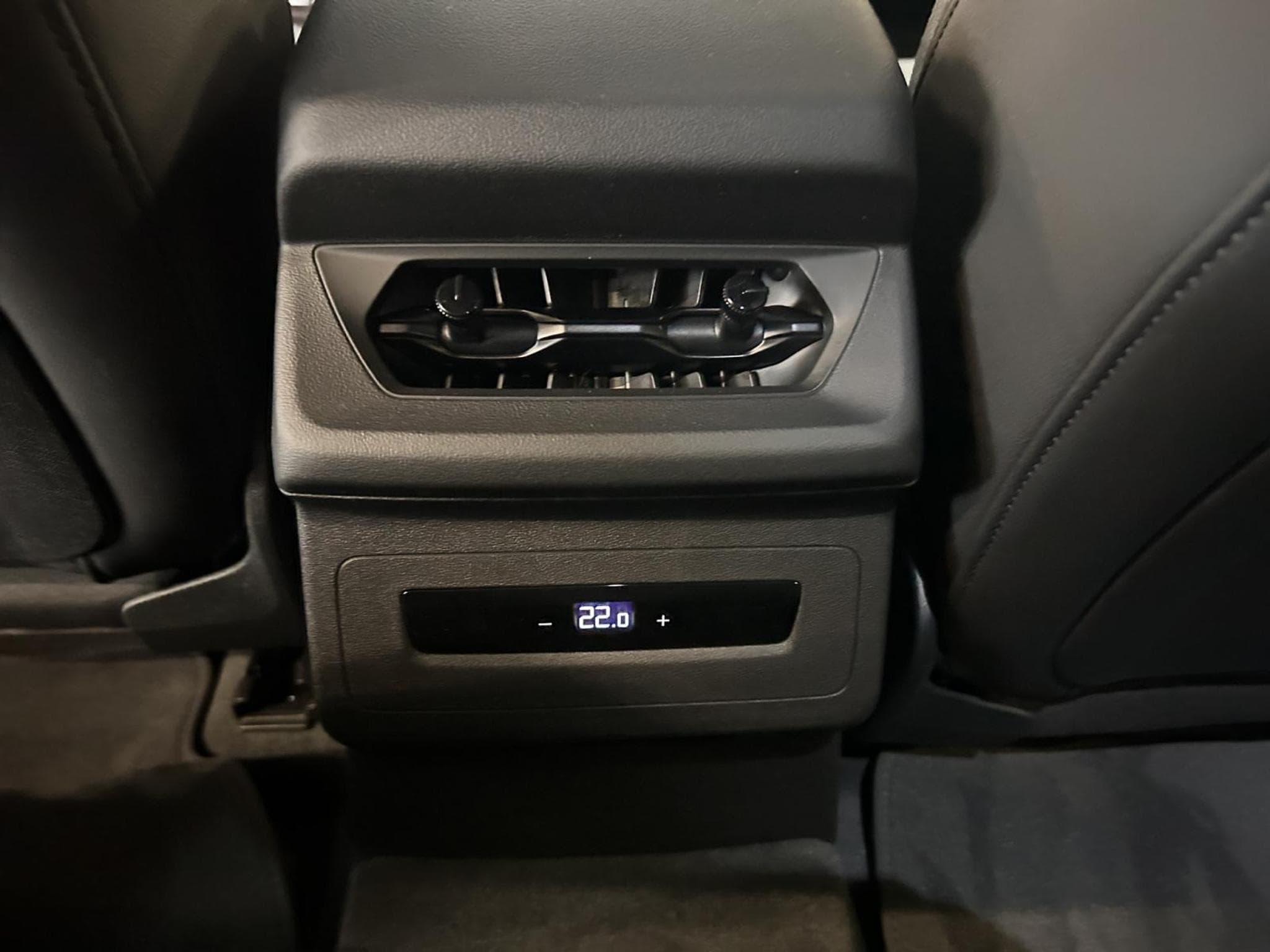 Audi A6 Sportback e-tron (2026) - Photo 13