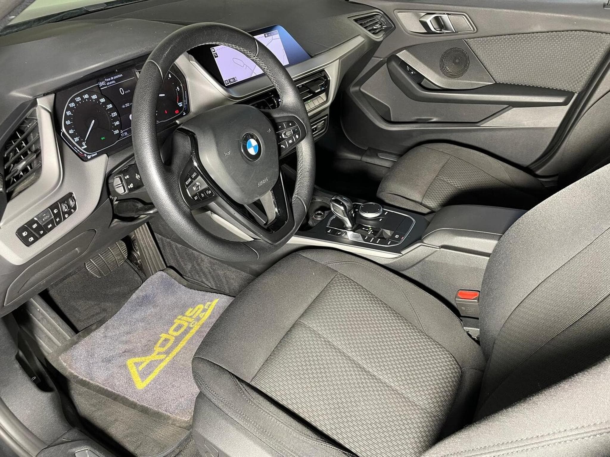 BMW 118 150 CV BUSINESS GPS CARPLAY (2020) - Photo 11