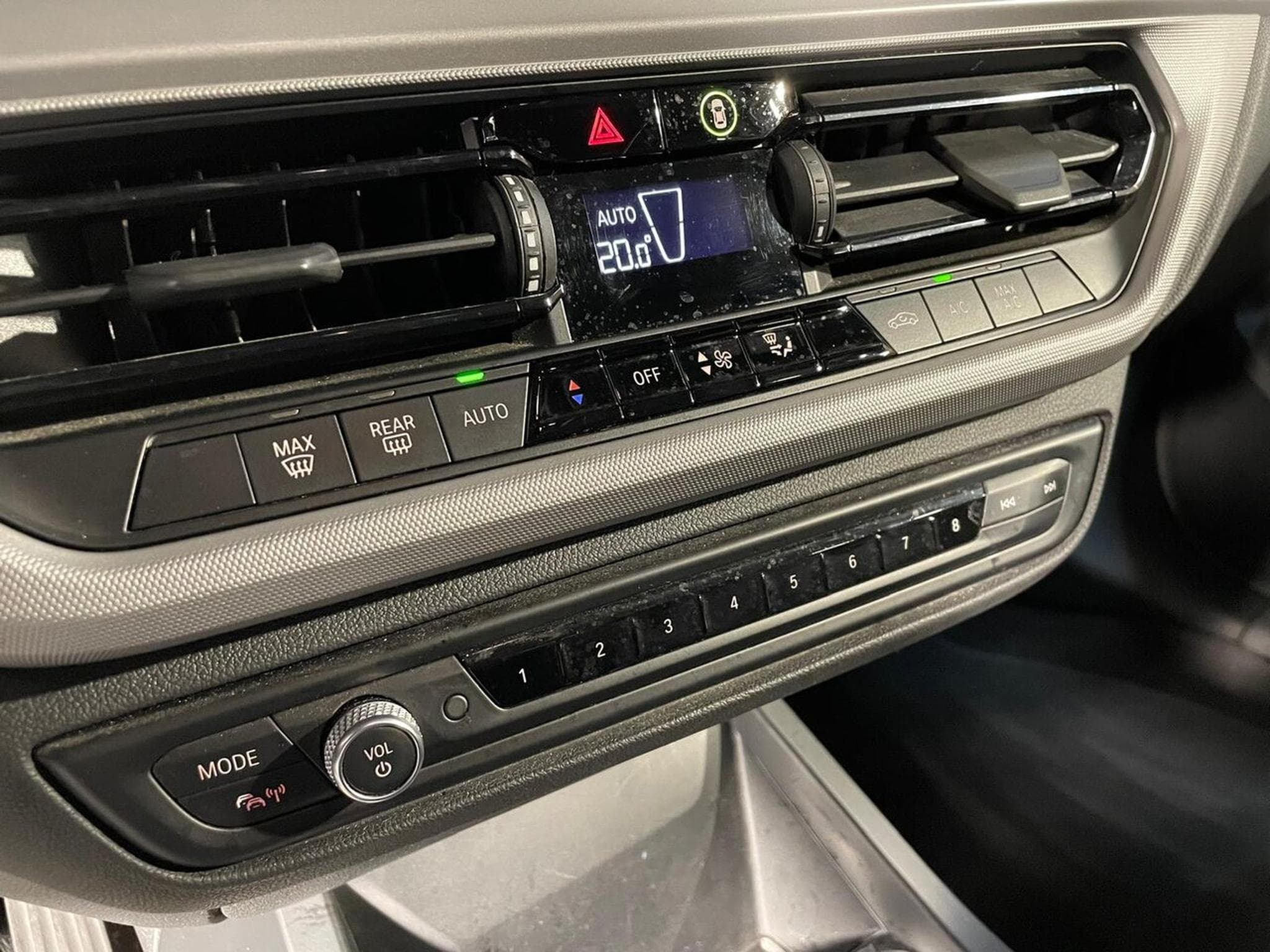 BMW 118 150 CV BUSINESS GPS CARPLAY (2020) - Photo 7