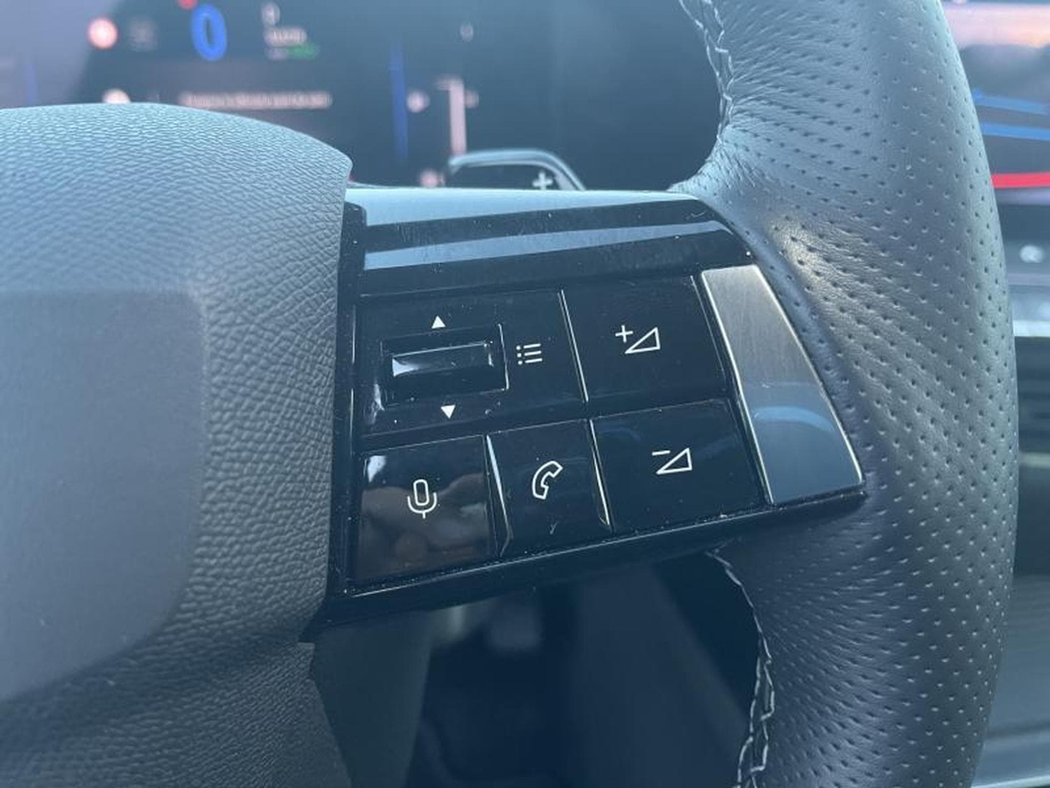 Opel Astra Business Elegance (2023) - Foto 9