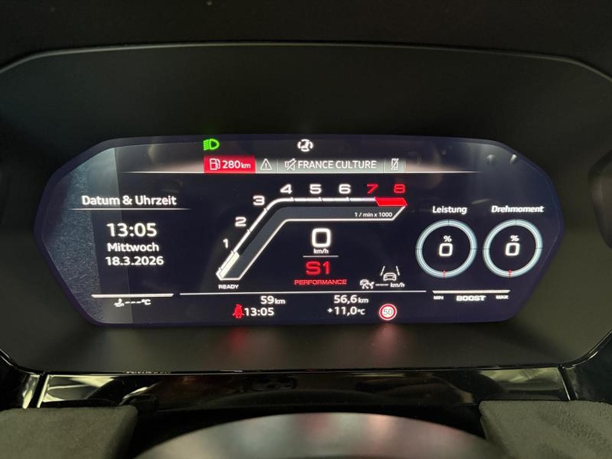 Audi RS3 Limousine / Essence (2026) - Photo 17