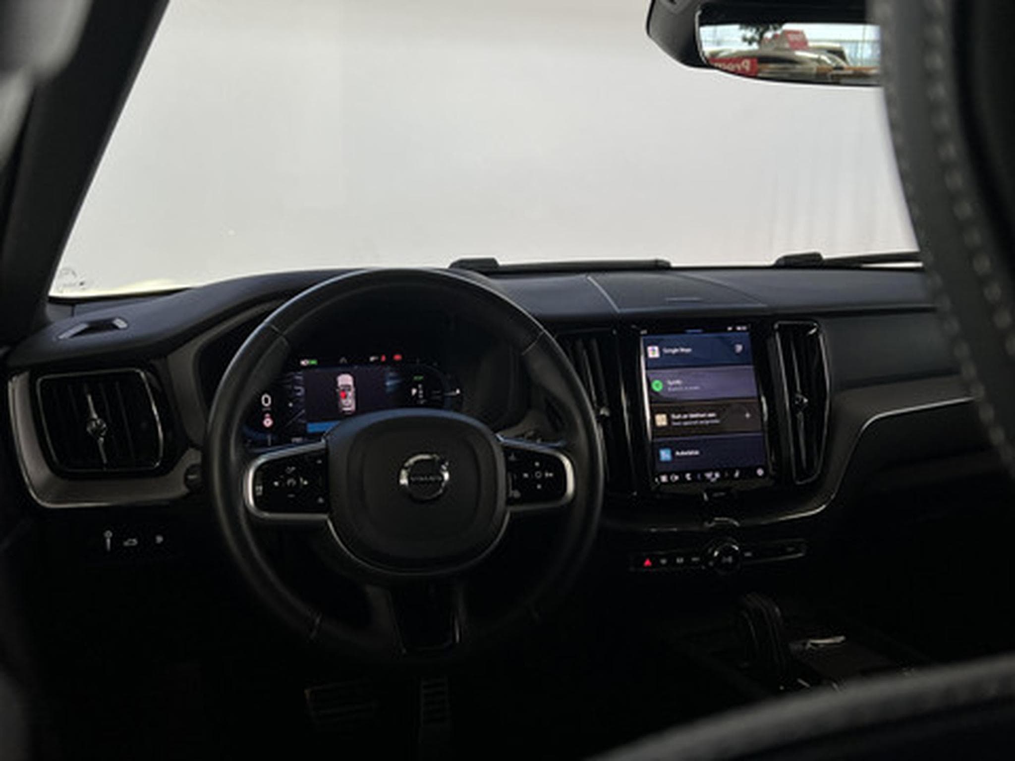 Volvo XC60 XC-60 T6 Recharge Geartronic R-Design | ADAPTIVE CRUISE CONT (2026) - Photo 8