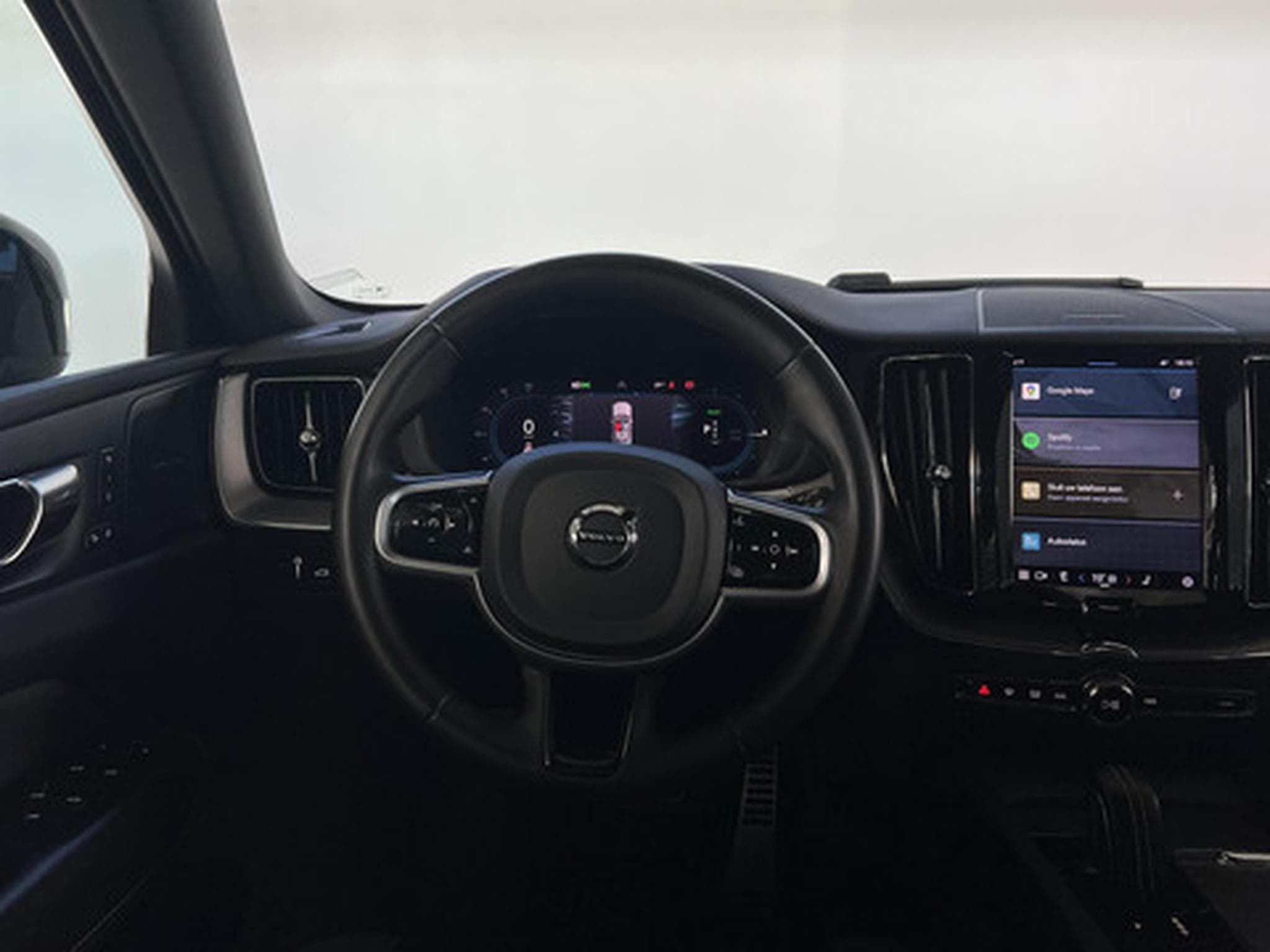 Volvo XC60 XC-60 T6 Recharge Geartronic R-Design | ADAPTIVE CRUISE CONT (2026) - Photo 9