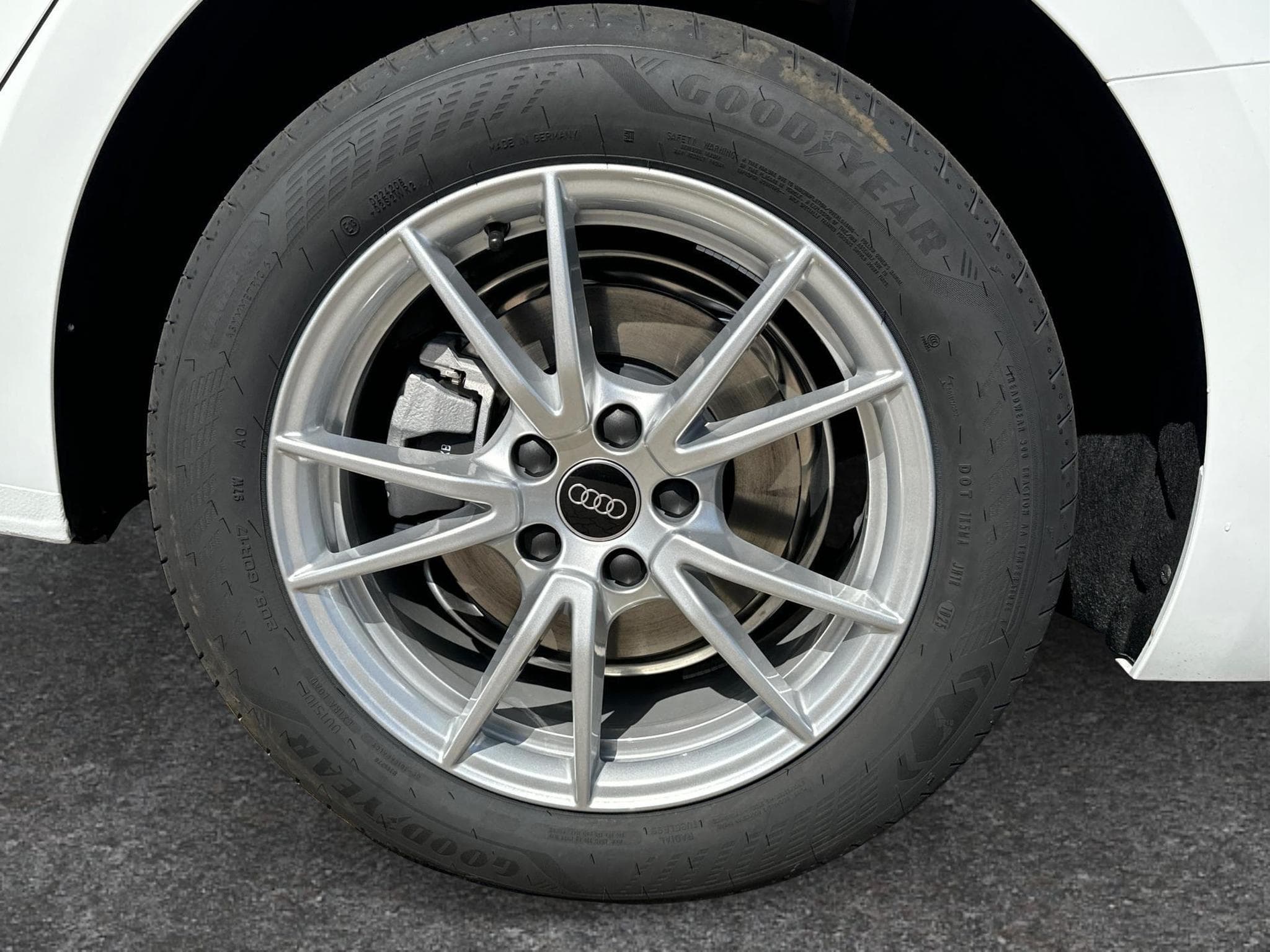 Audi A5 Basis (2025) - Foto 12