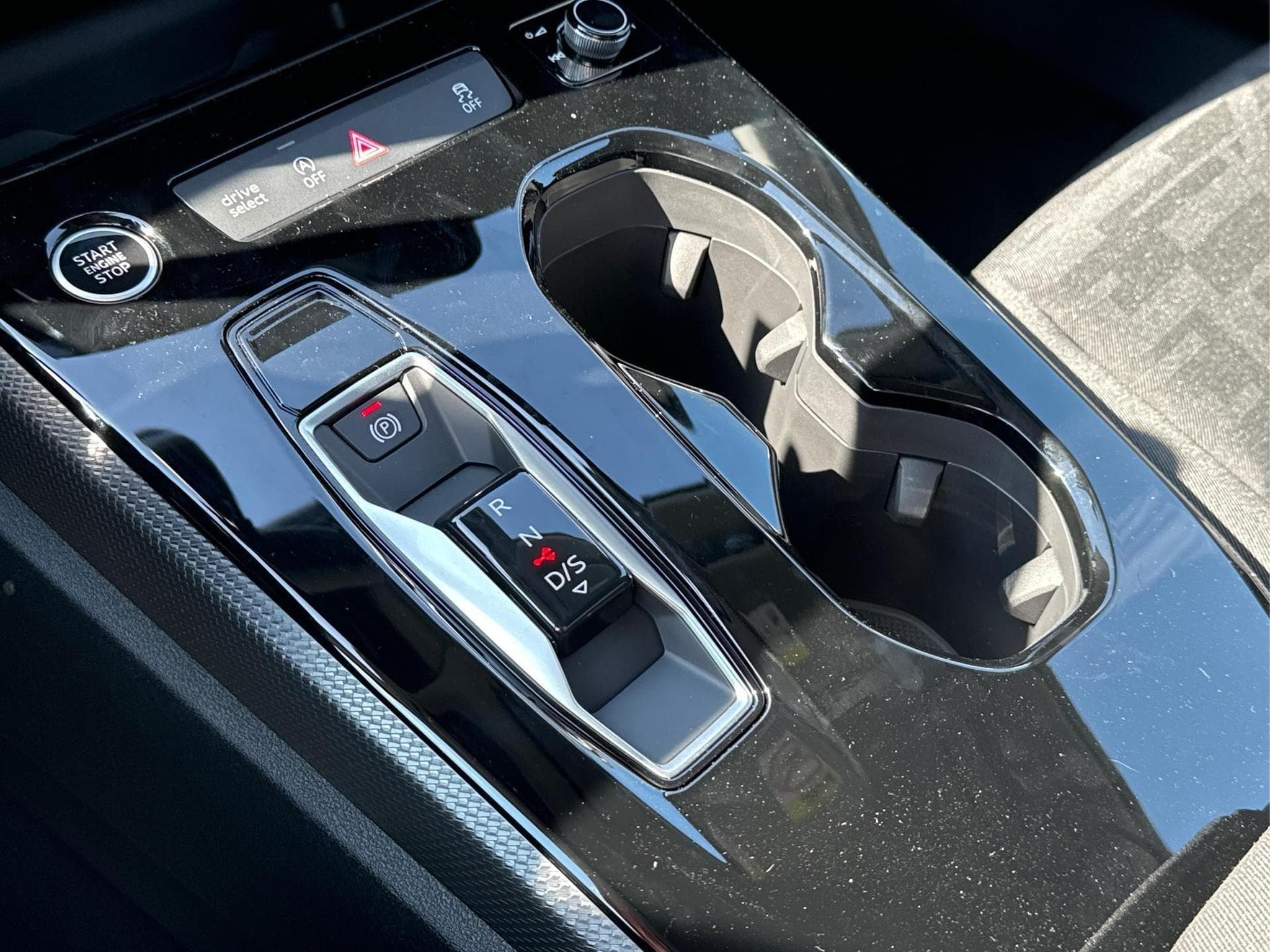 Audi A5 Basis (2025) - Foto 24