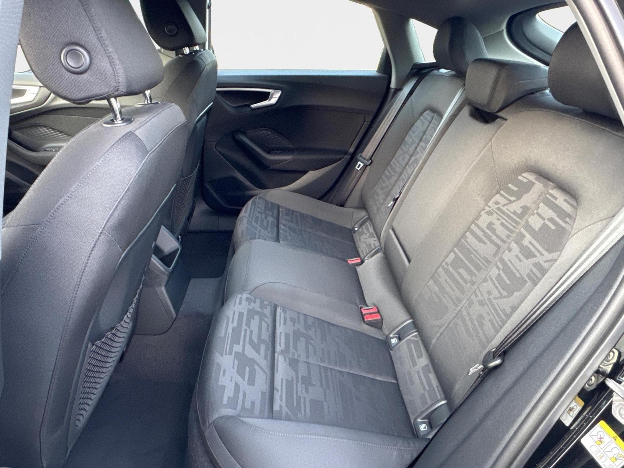 Audi A5 Basis (2025) - Foto 18