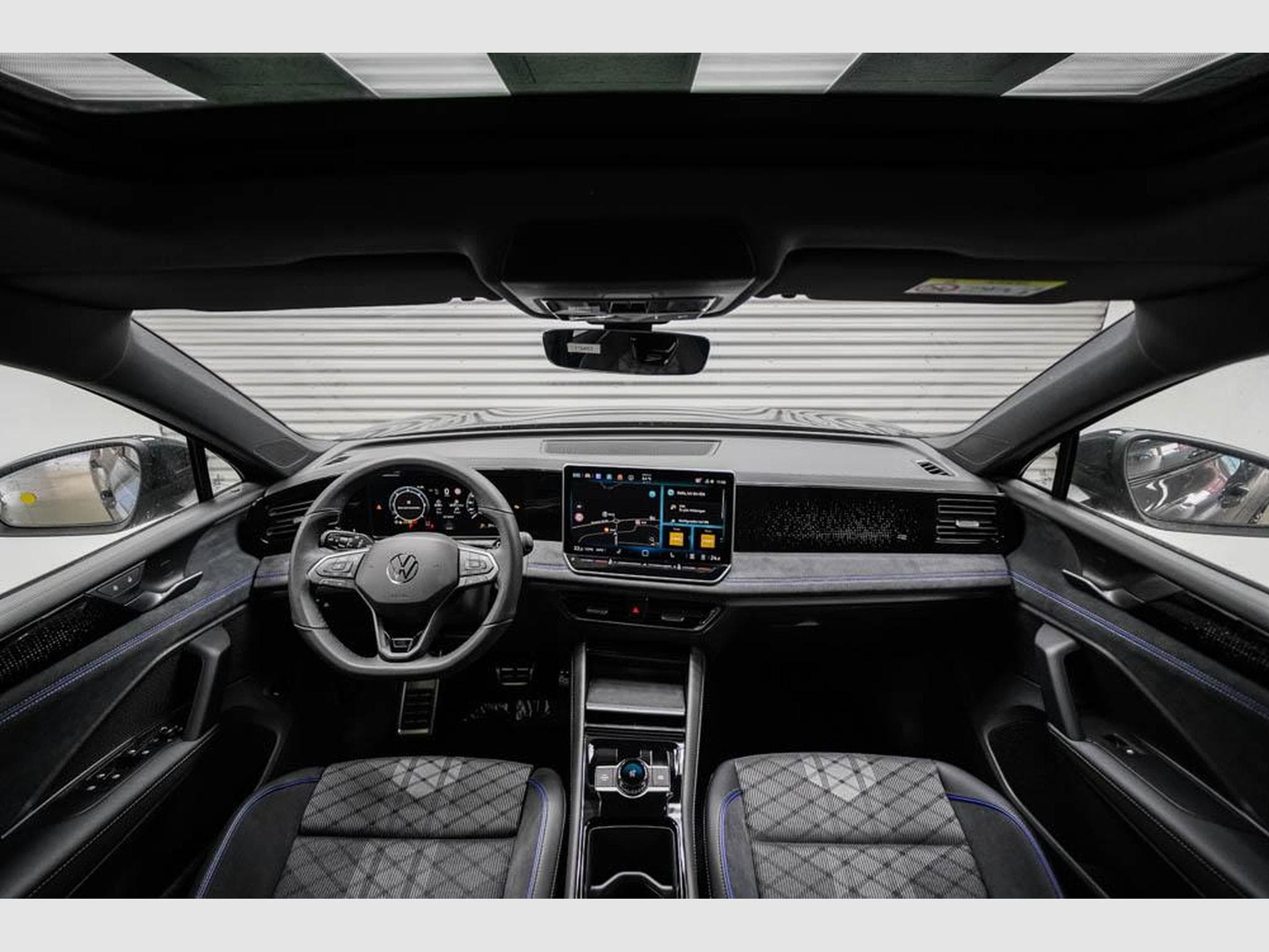VW Tiguan 2,0 TDI DSG (2025) - Photo 6