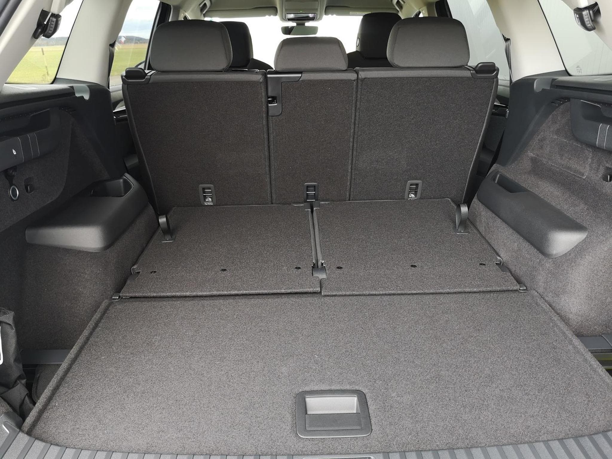 Skoda Kodiaq 2.0 TDI 142 kW 4x4 Selection (2025) - Foto 11