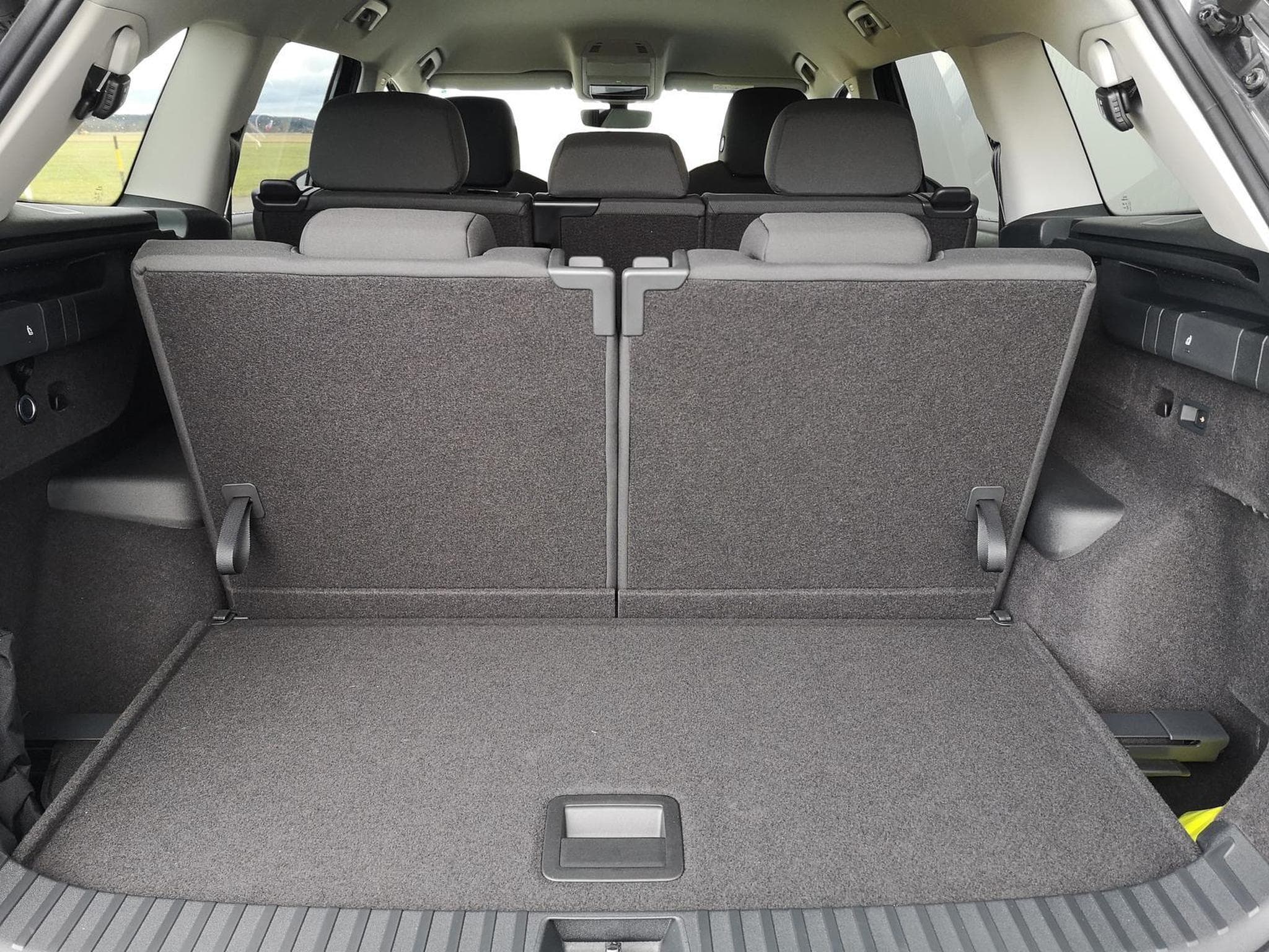 Skoda Kodiaq 2.0 TDI 142 kW 4x4 Selection (2025) - Foto 12