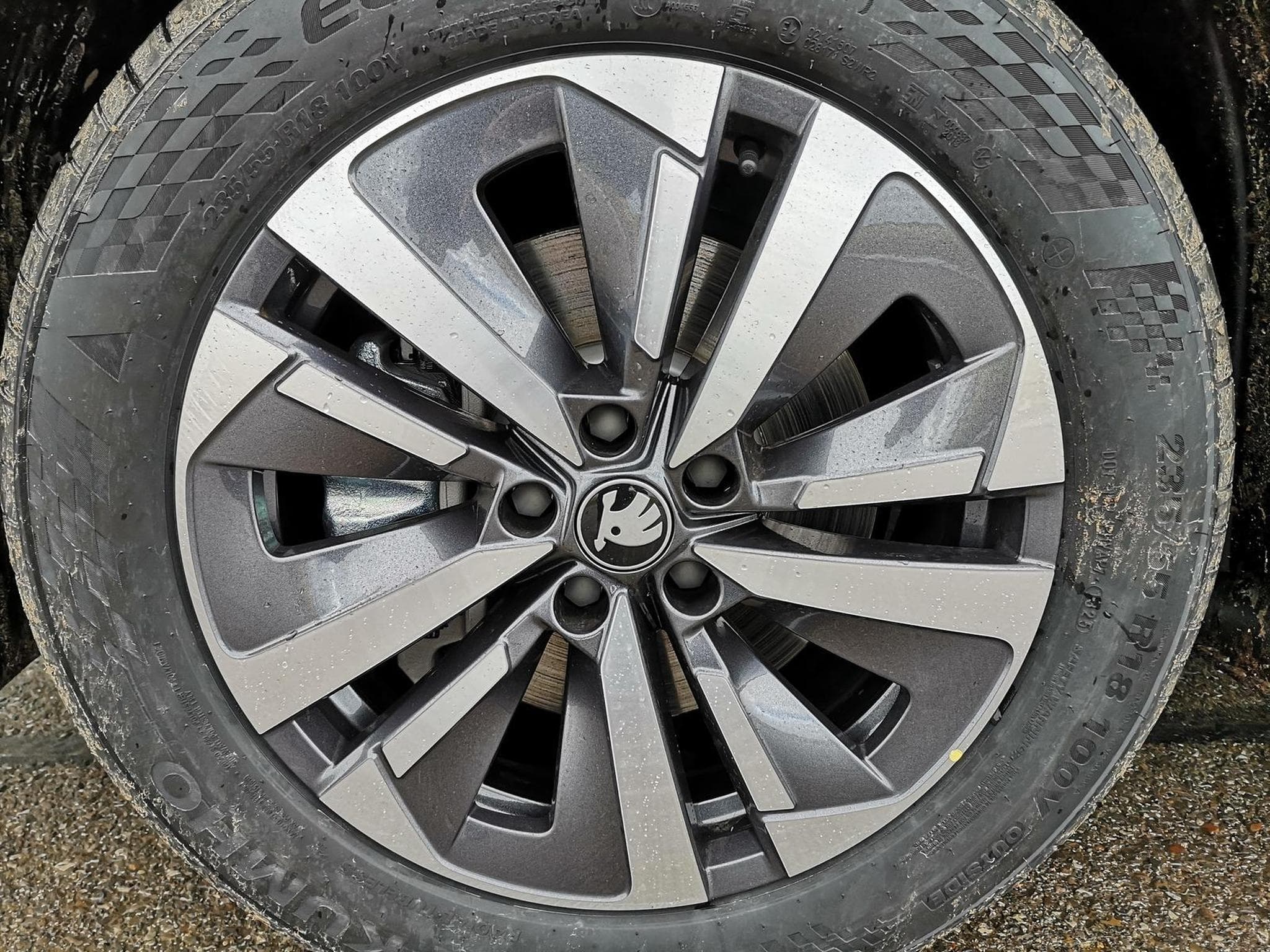 Skoda Kodiaq 2.0 TDI 142 kW 4x4 Selection (2025) - Foto 4