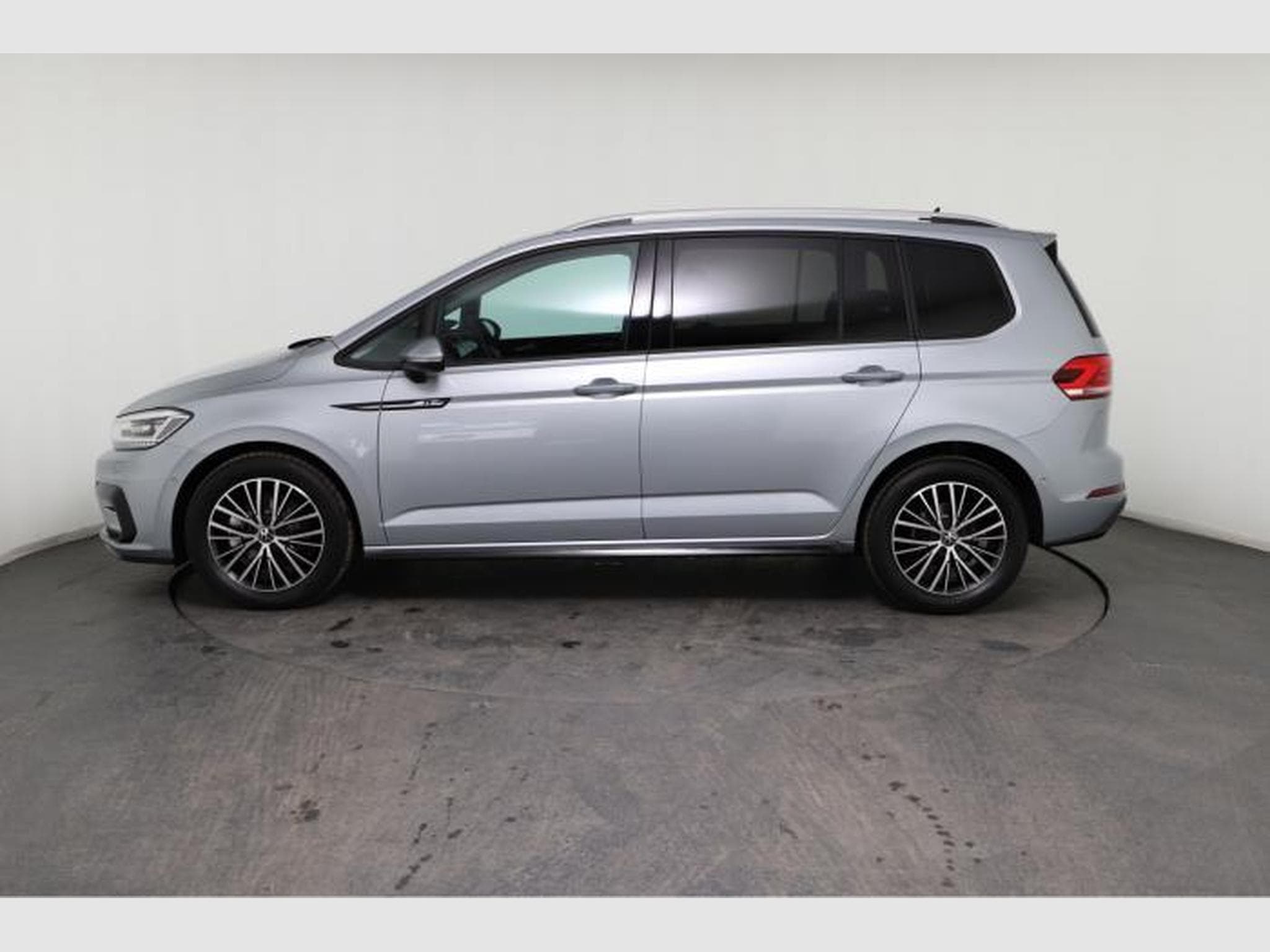 VW Touran New Edition R-Line (2026) - Foto 4