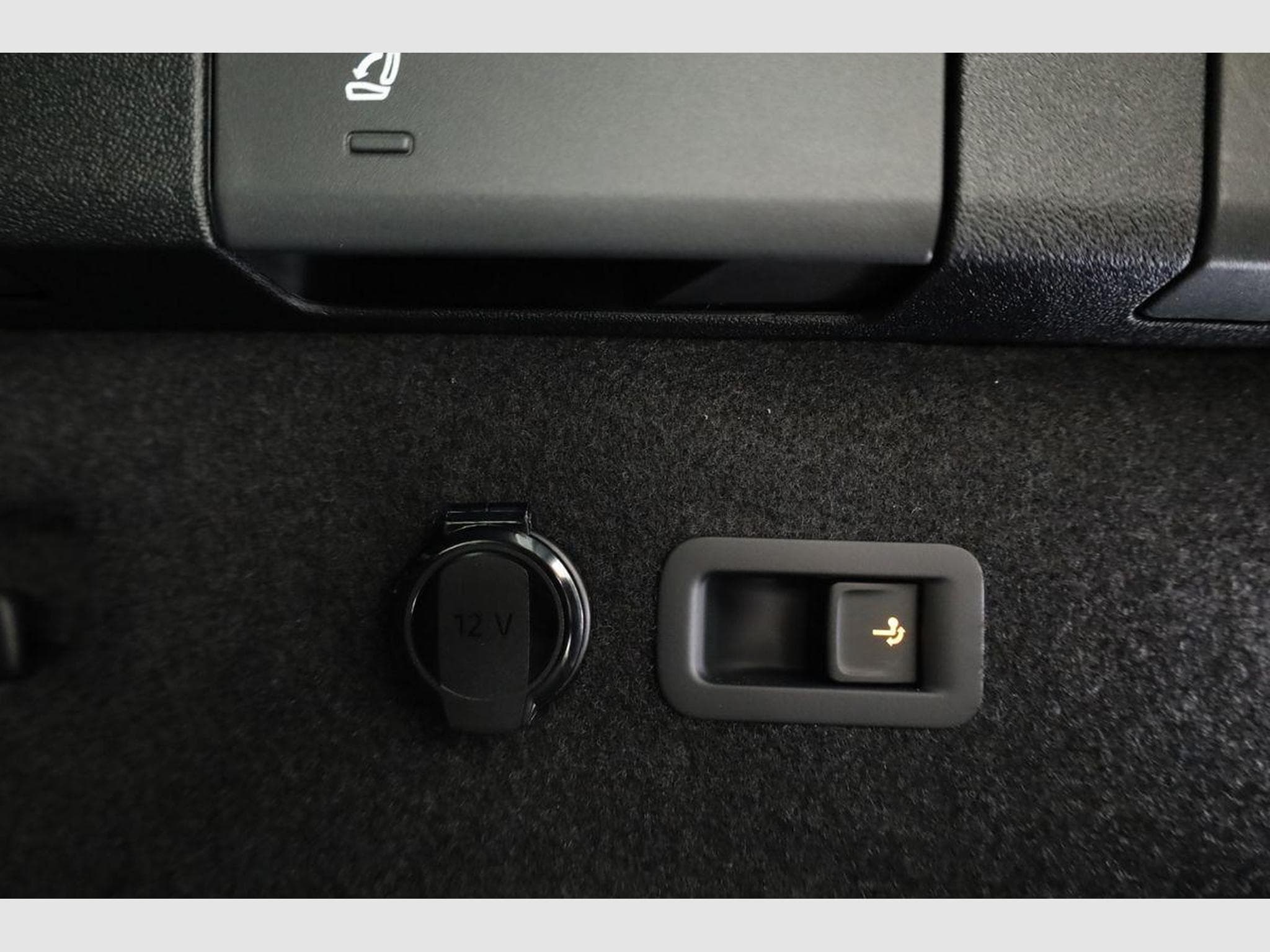 VW Tayron 1.5 TSI eHybrid 150 kW R-Line (2026) - Foto 14