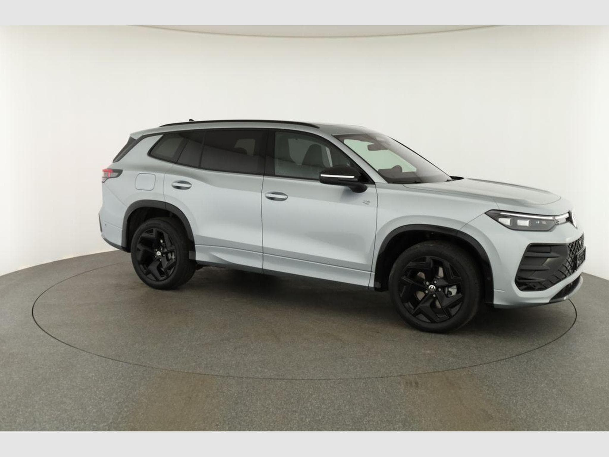 VW Tayron 1.5 TSI eHybrid 150 kW R-Line (2026) - Foto 25